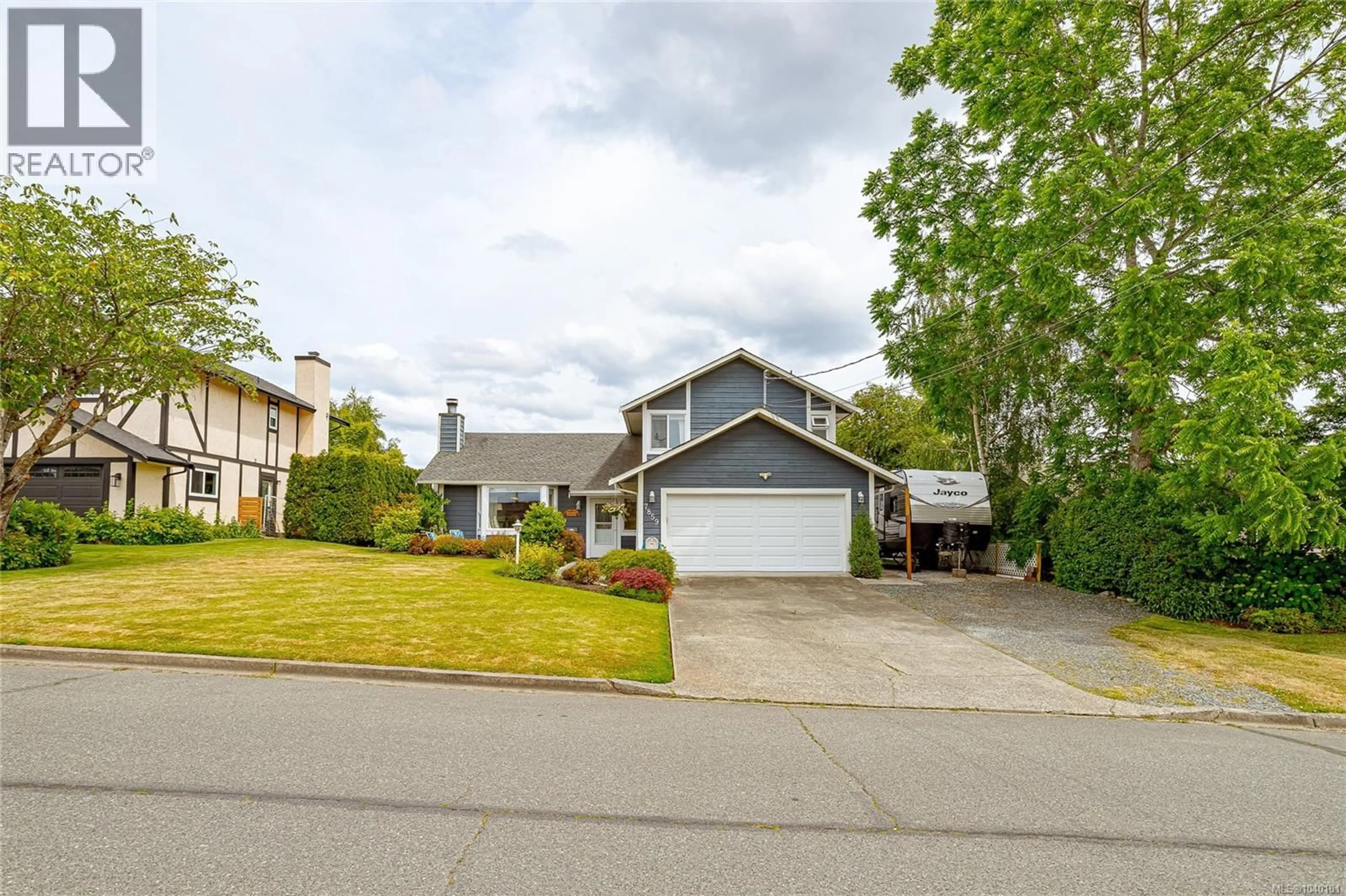 Home with vinyl exterior material, street for 7859 SIMPSON ROAD, Central Saanich British Columbia V8M2H3