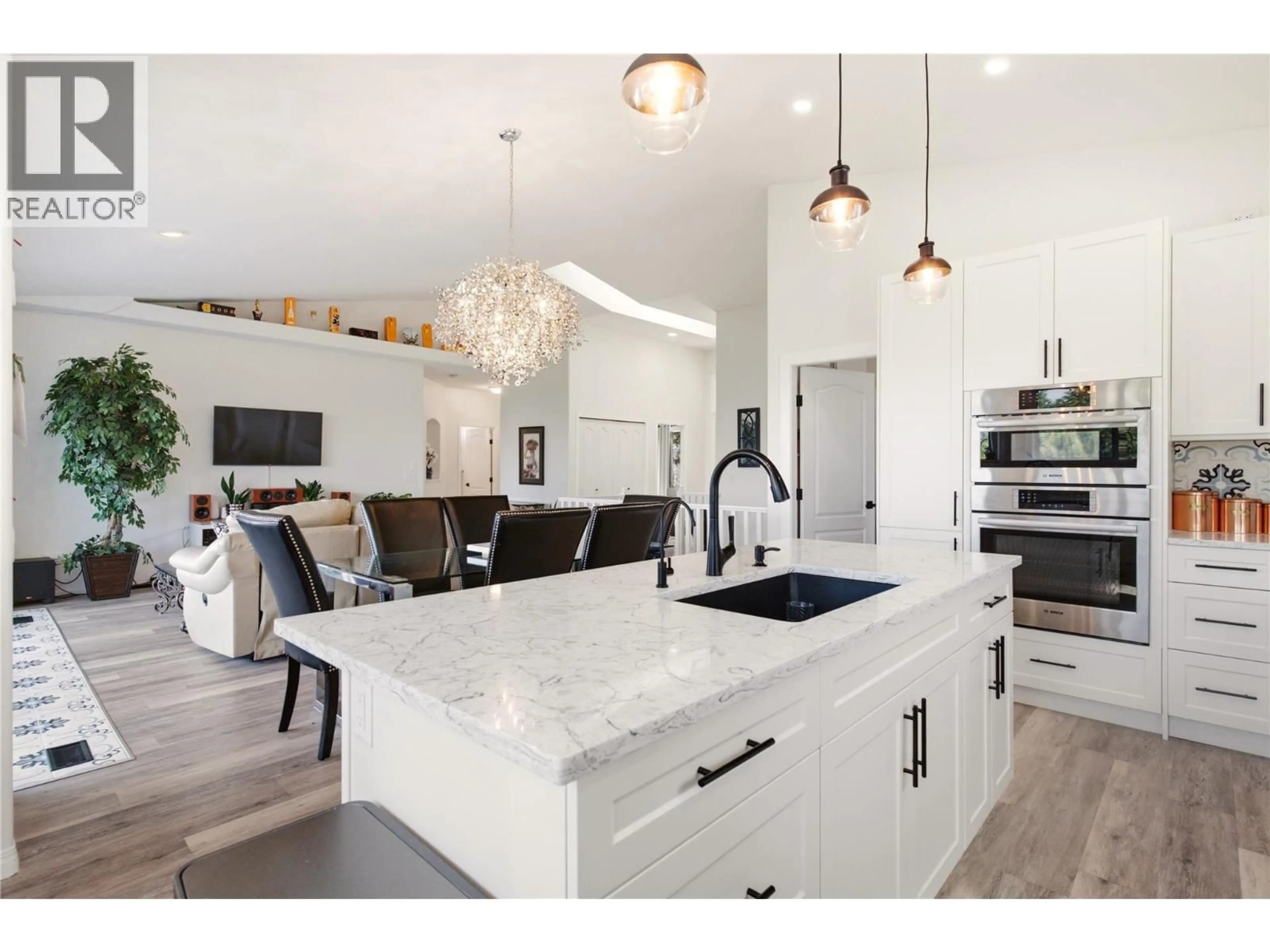 Open concept kitchen, unknown for 724 LONE PINE DRIVE, Kelowna British Columbia V1P1A1