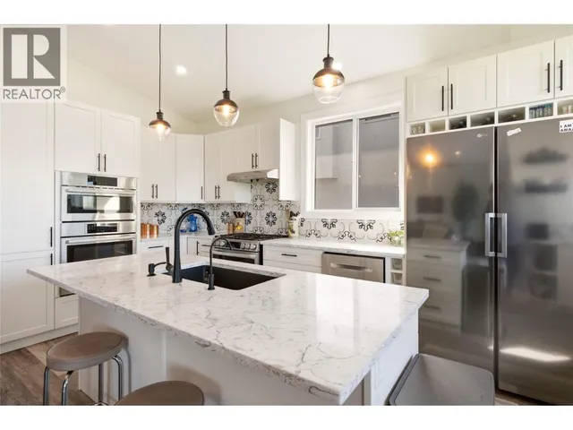724 LONE PINE DRIVE, Kelowna 5