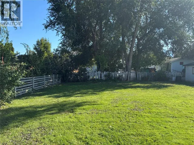 645 PINETREE ROAD, Kelowna 2
