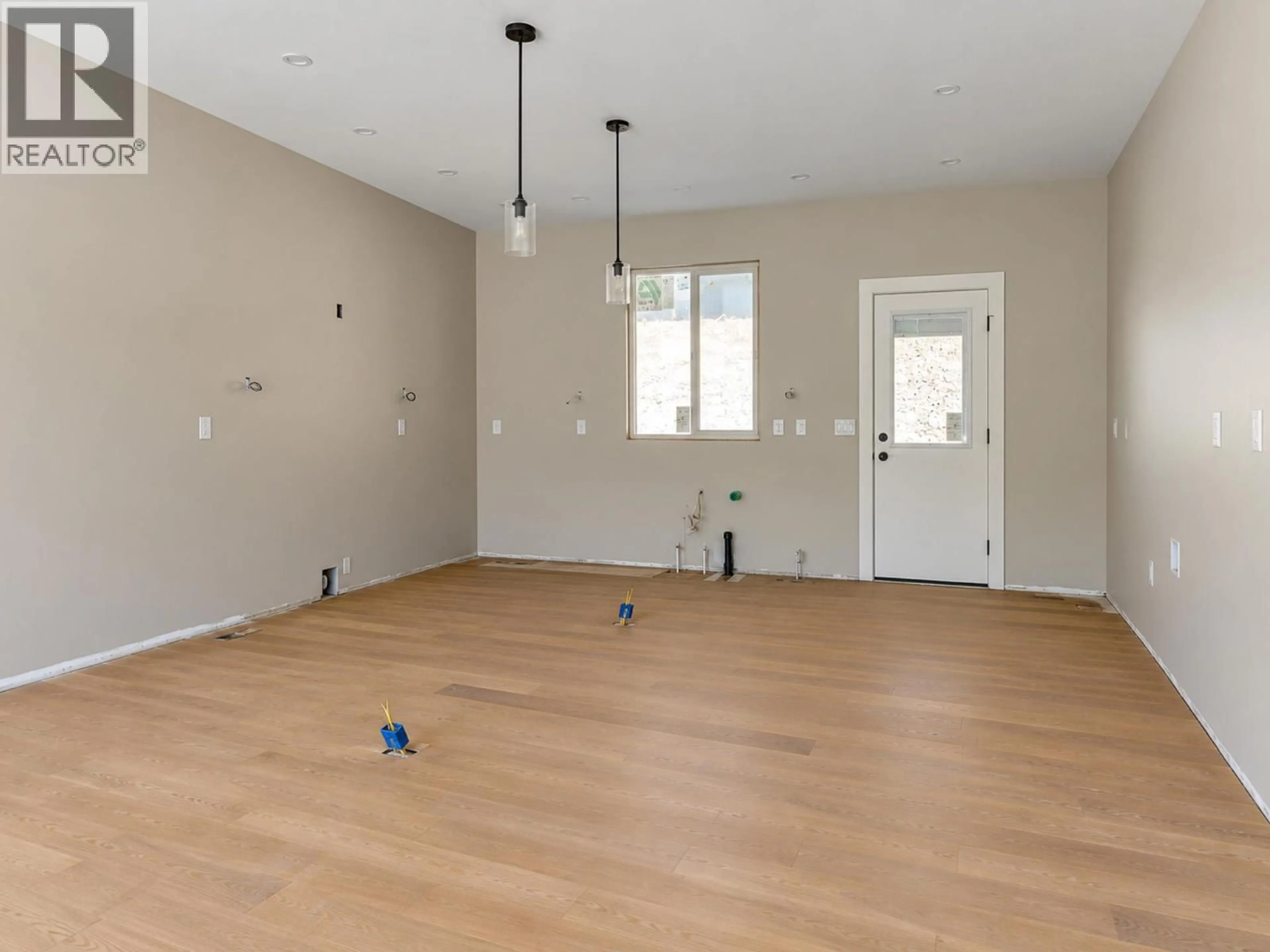 A pic of a room for 1660 8 STREET SOUTHEAST, Salmon Arm British Columbia V1E0G9