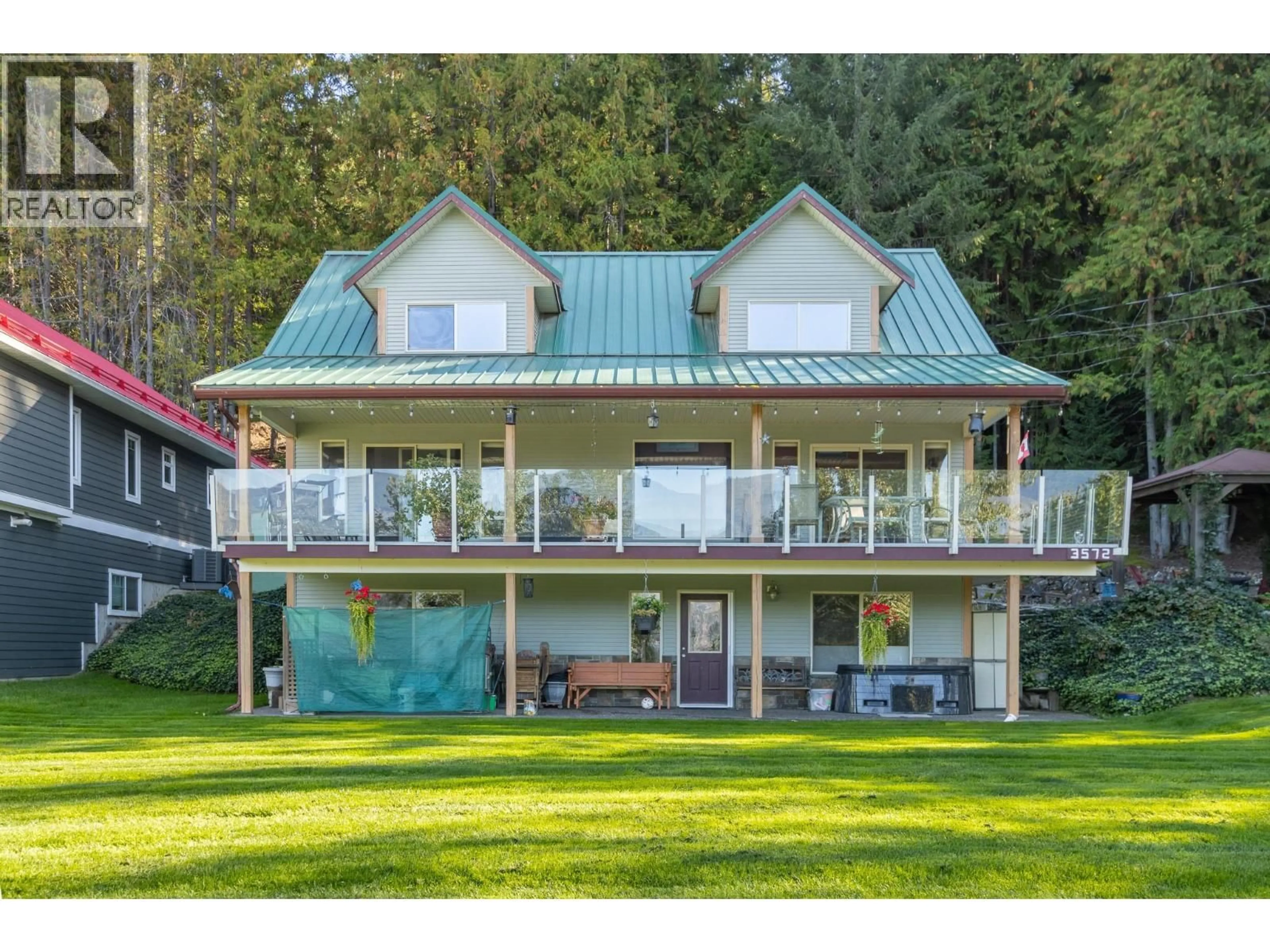 Home with vinyl exterior material, water/lake/river/ocean view for 3572 EAGLE BAY ROAD, Eagle Bay British Columbia V0E1T0
