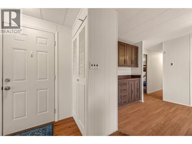 207 - 197 DAUPHIN AVENUE, Penticton 5