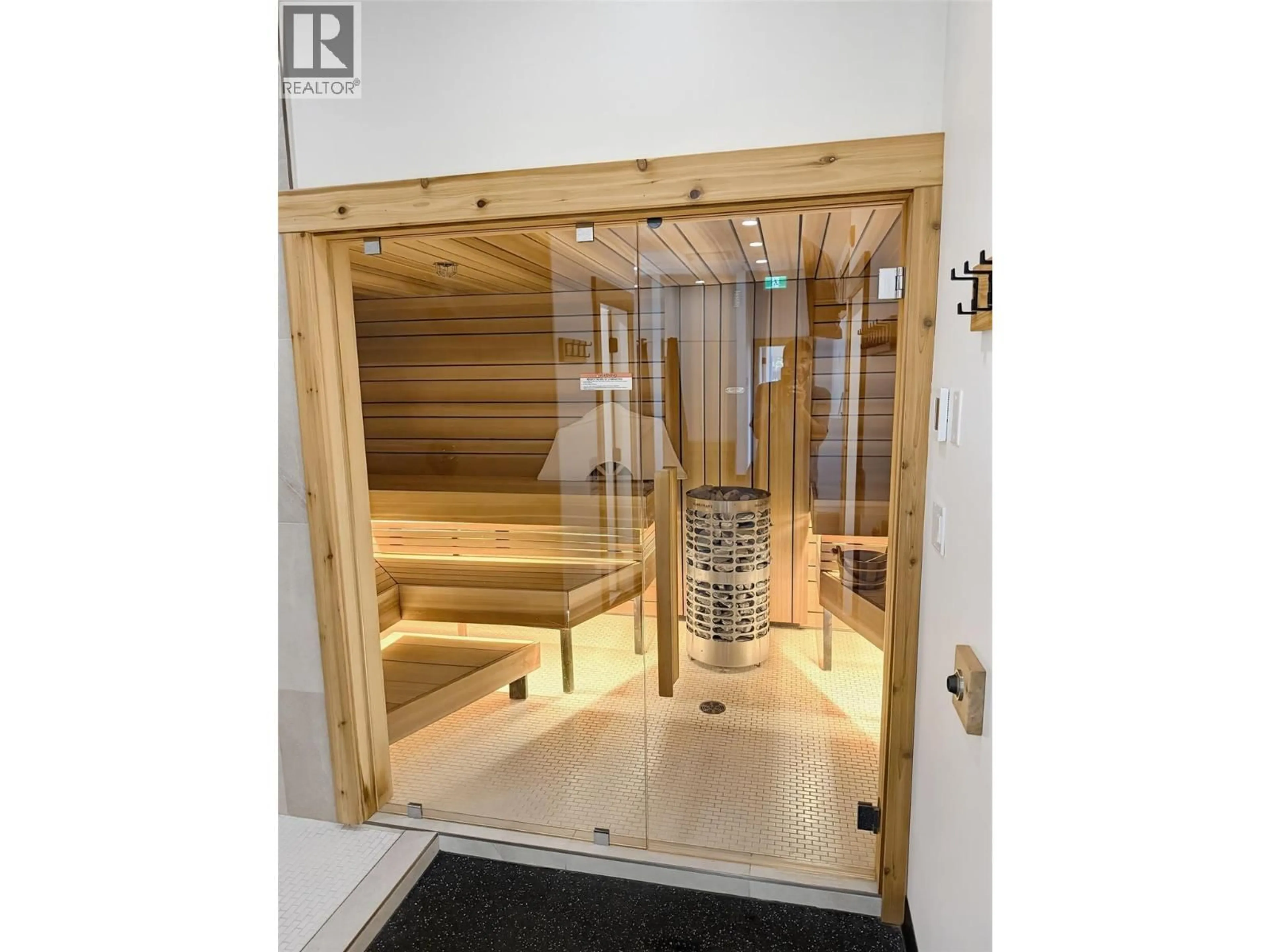 Indoor foyer for CRU C - 1130 SUN PEAKS ROAD, Sun Peaks British Columbia V0E5N0