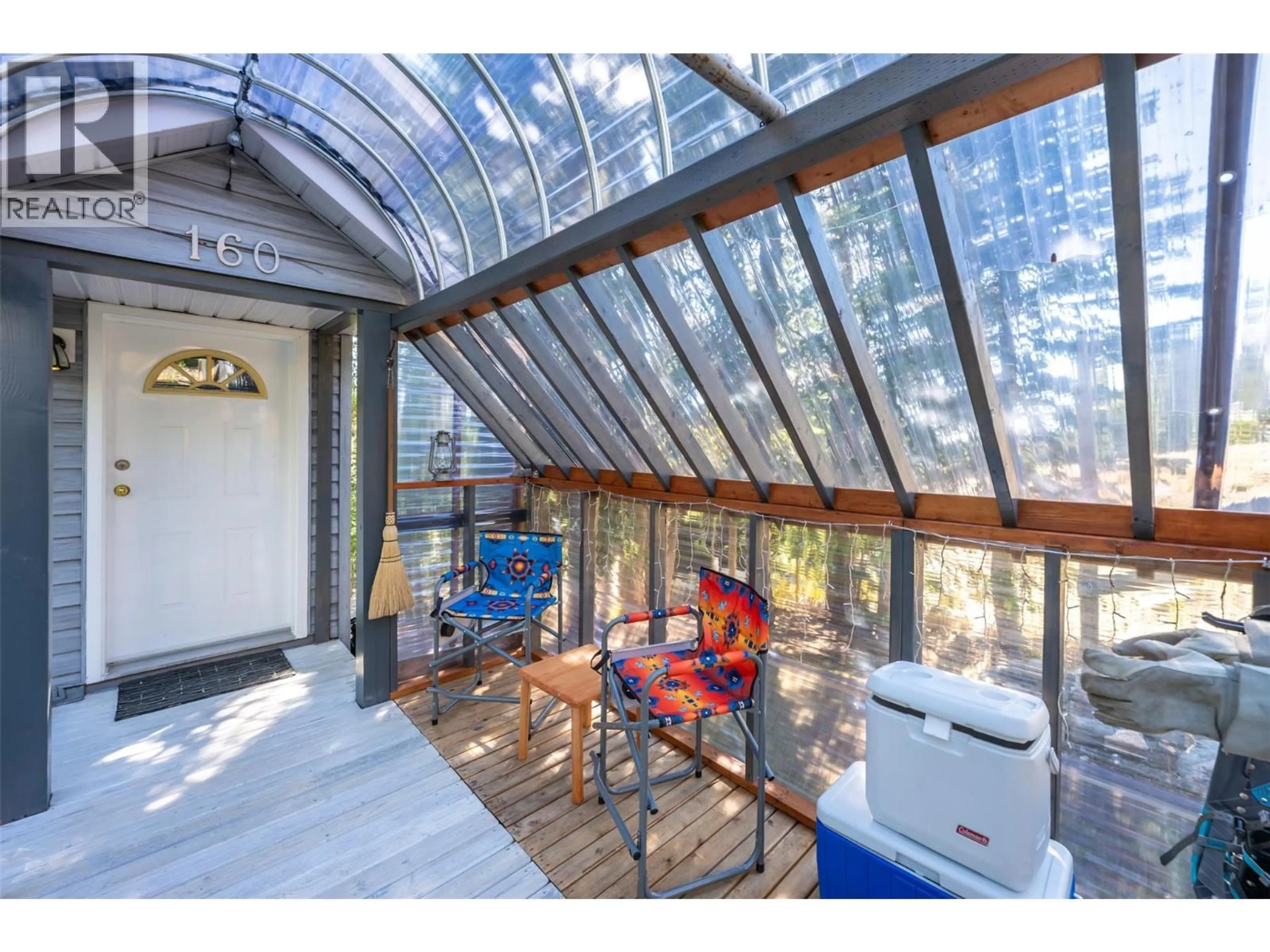 Indoor foyer for 160 COUGAR ROAD, Oliver British Columbia V0H1T8