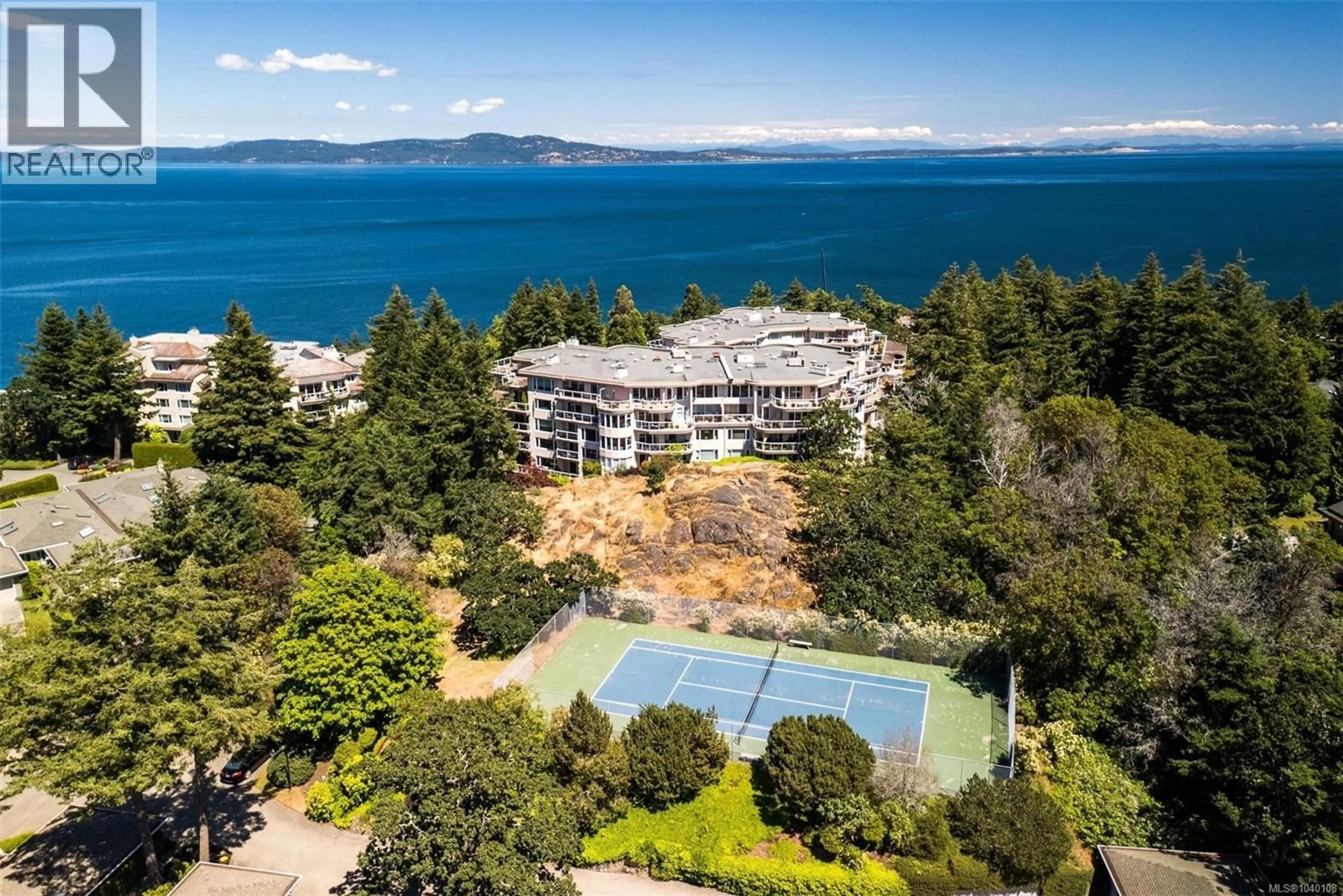 A pic from outside/outdoor area/front of a property/back of a property/a pic from drone, water/lake/river/ocean view for PH52 - 2829 ARBUTUS ROAD, Saanich British Columbia V8N5X5