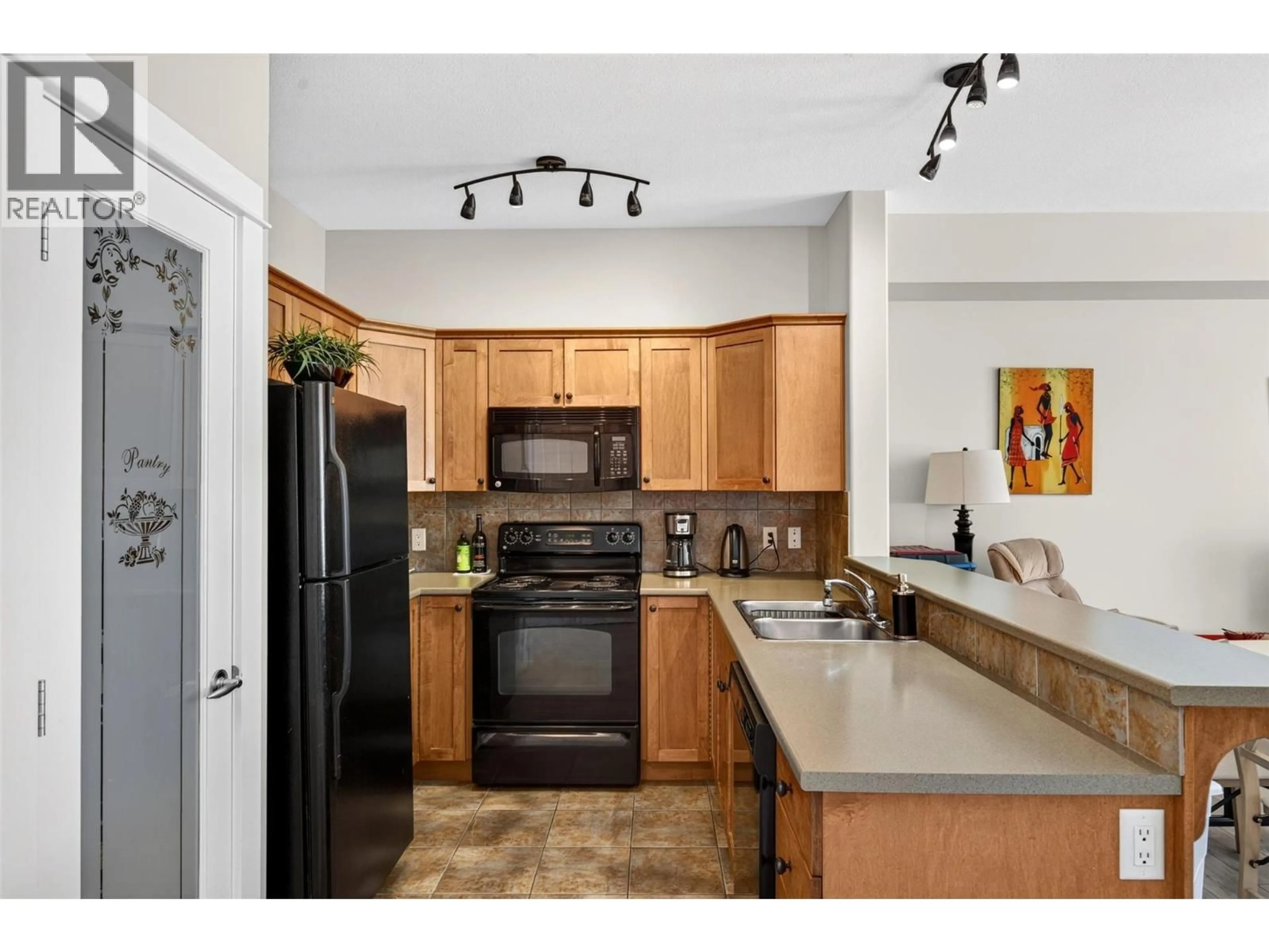 Standard kitchen, unknown for 217 - 2551 SHORELINE DRIVE, Lake Country British Columbia V4V2P2