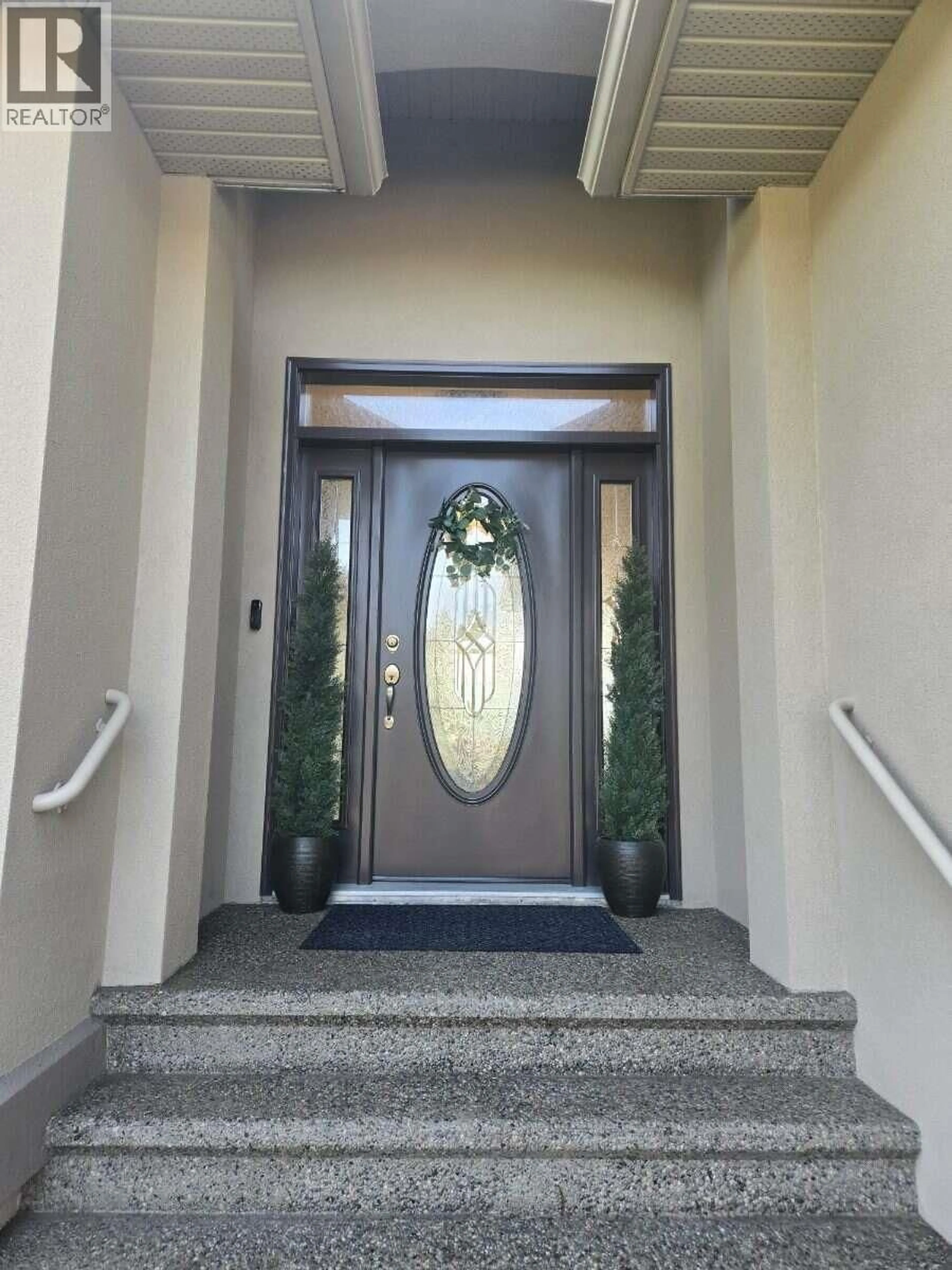 Indoor entryway for 7958 MCCALLUM VIEW DRIVE, Grand Forks British Columbia V0H1H2