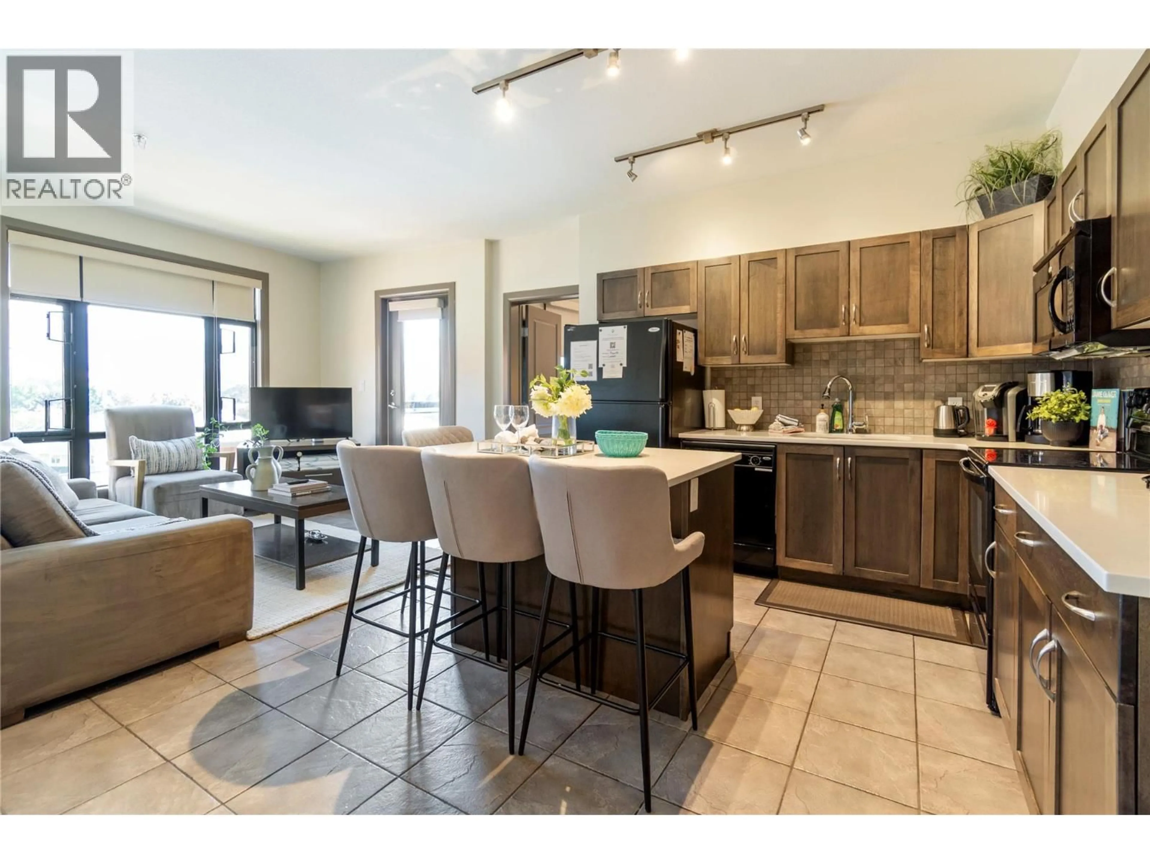 Open concept kitchen, ceramic/tile floor for 501 - 654 COOK ROAD, Kelowna British Columbia V1W3G7