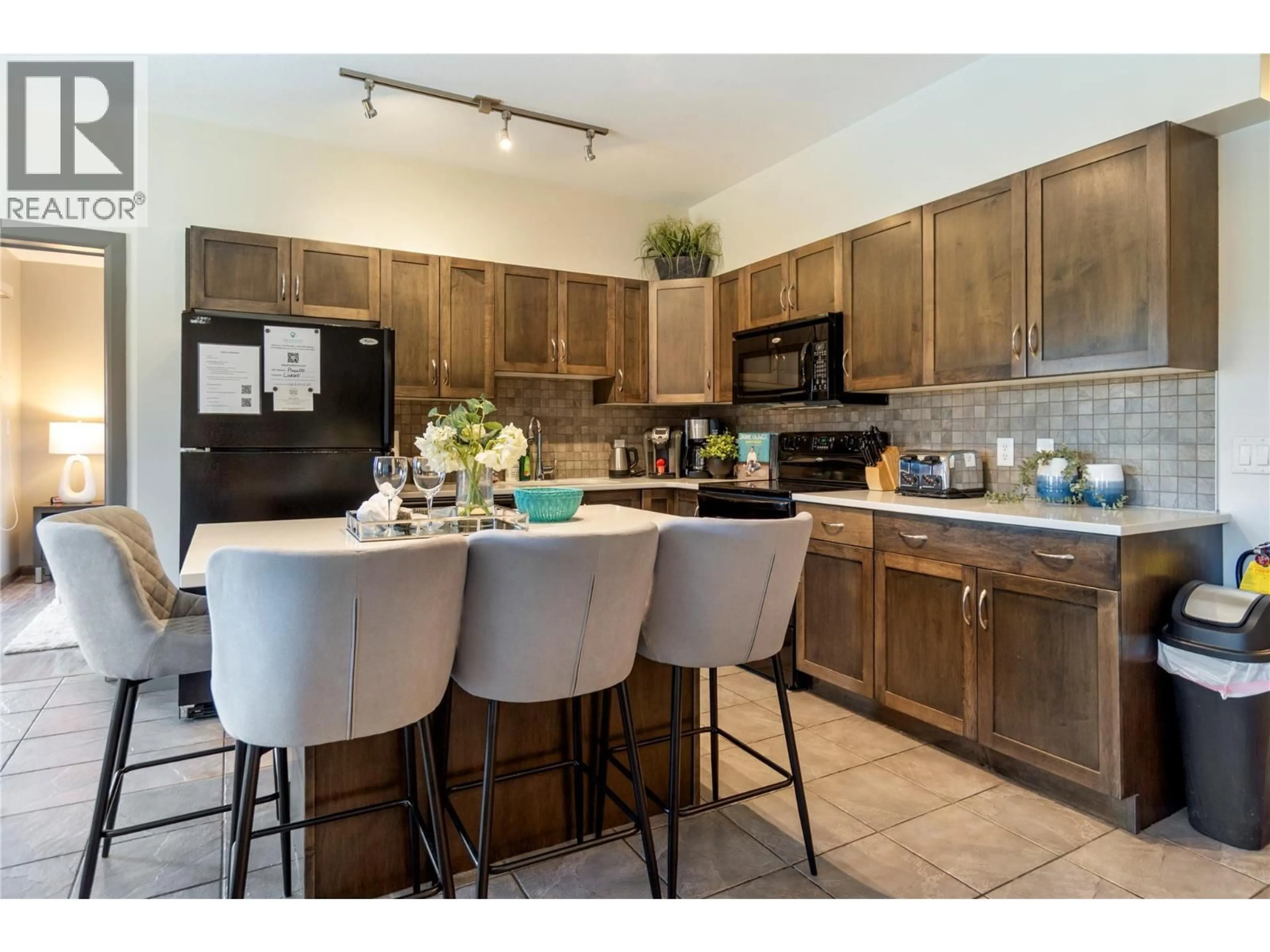 Open concept kitchen, unknown for 501 - 654 COOK ROAD, Kelowna British Columbia V1W3G7