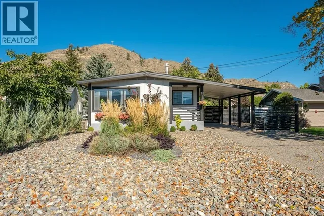 886 FAIRVIEW ROAD, Oliver 2