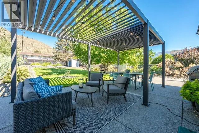 886 FAIRVIEW ROAD, Oliver 5
