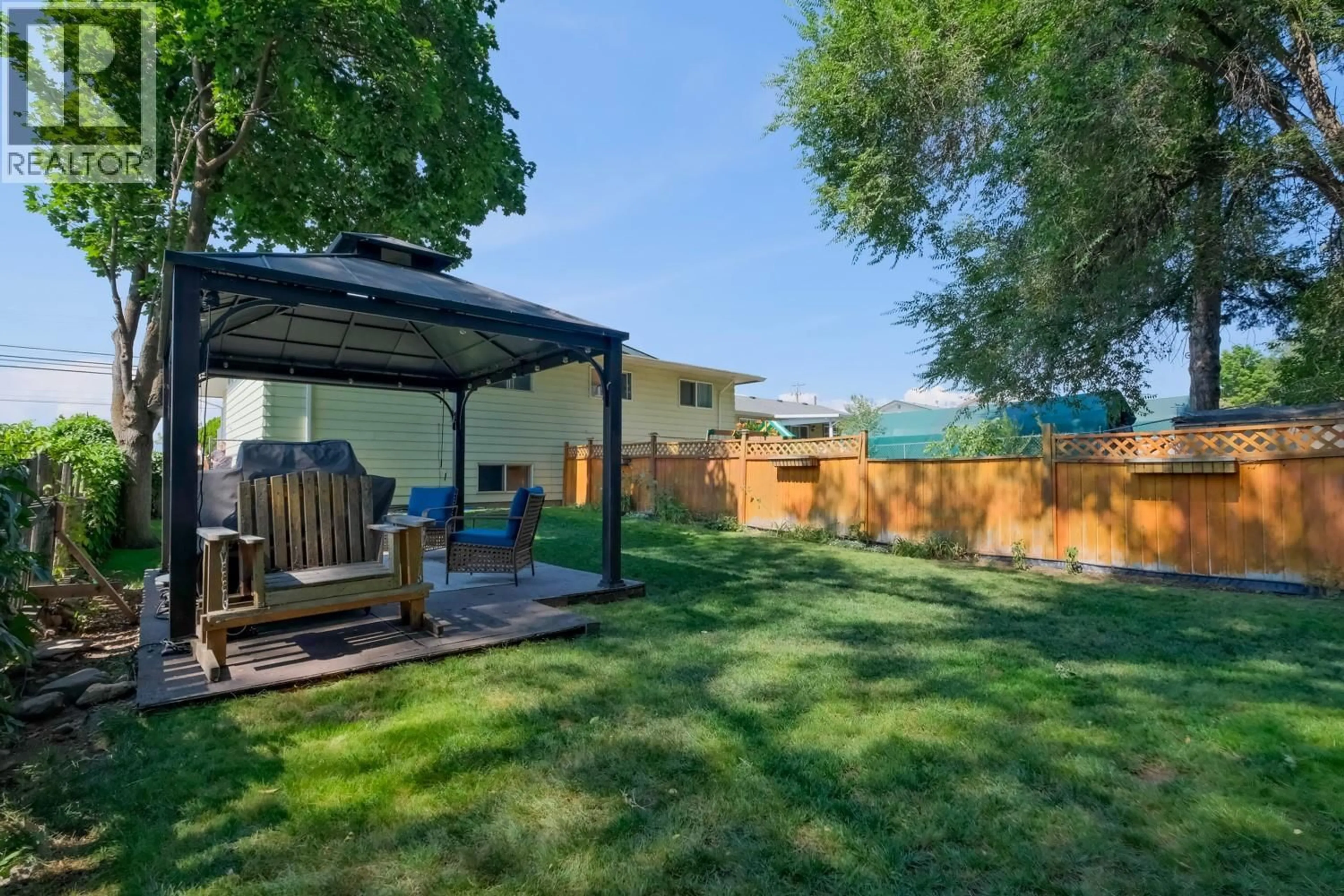 Patio, unknown for 747 HOLLYWOOD ROAD SOUTH, Kelowna British Columbia V1X5N1