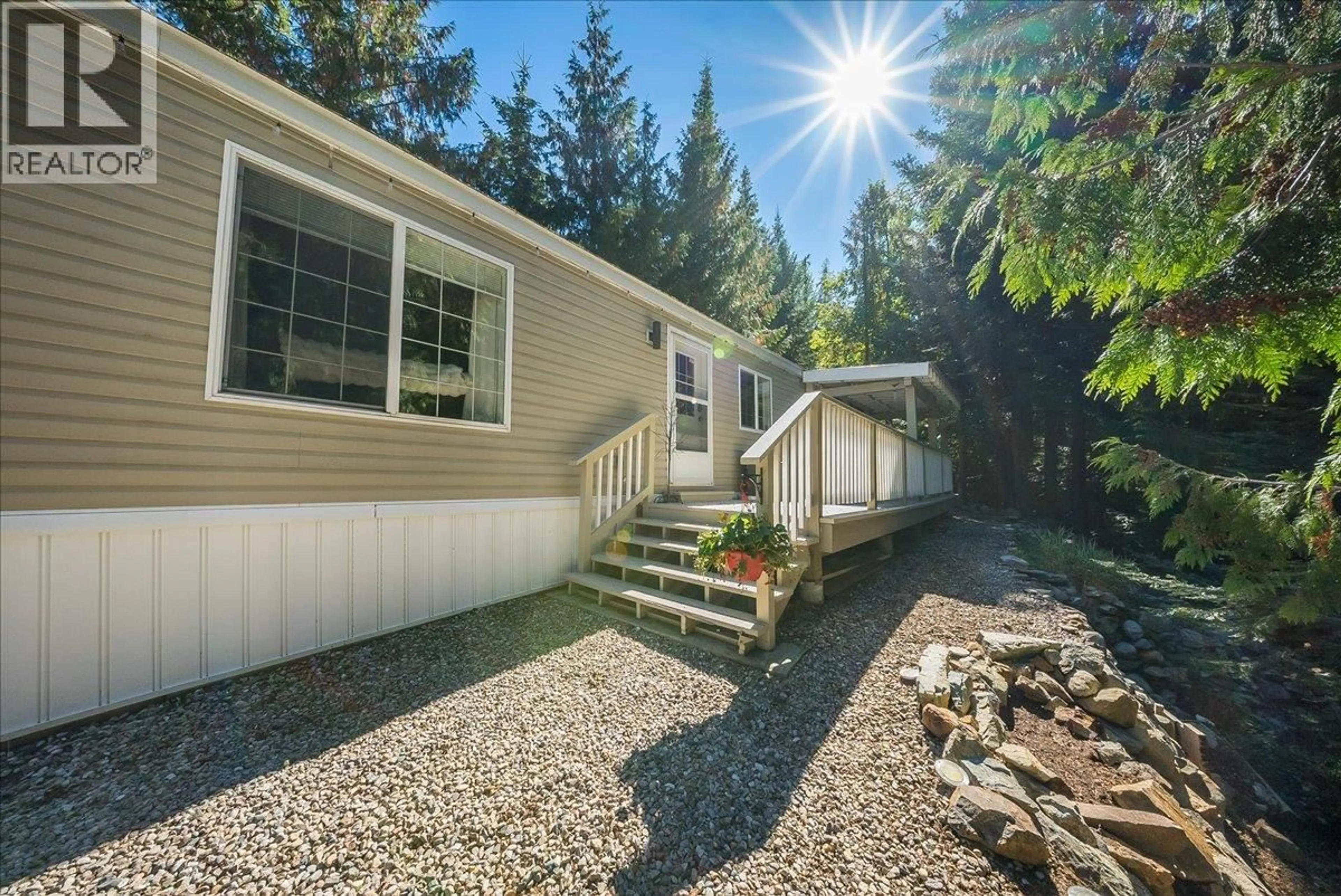 Home with vinyl exterior material, unknown for 30 - 891 MONTE VISTA DRIVE, Rossland British Columbia V0G1Y0