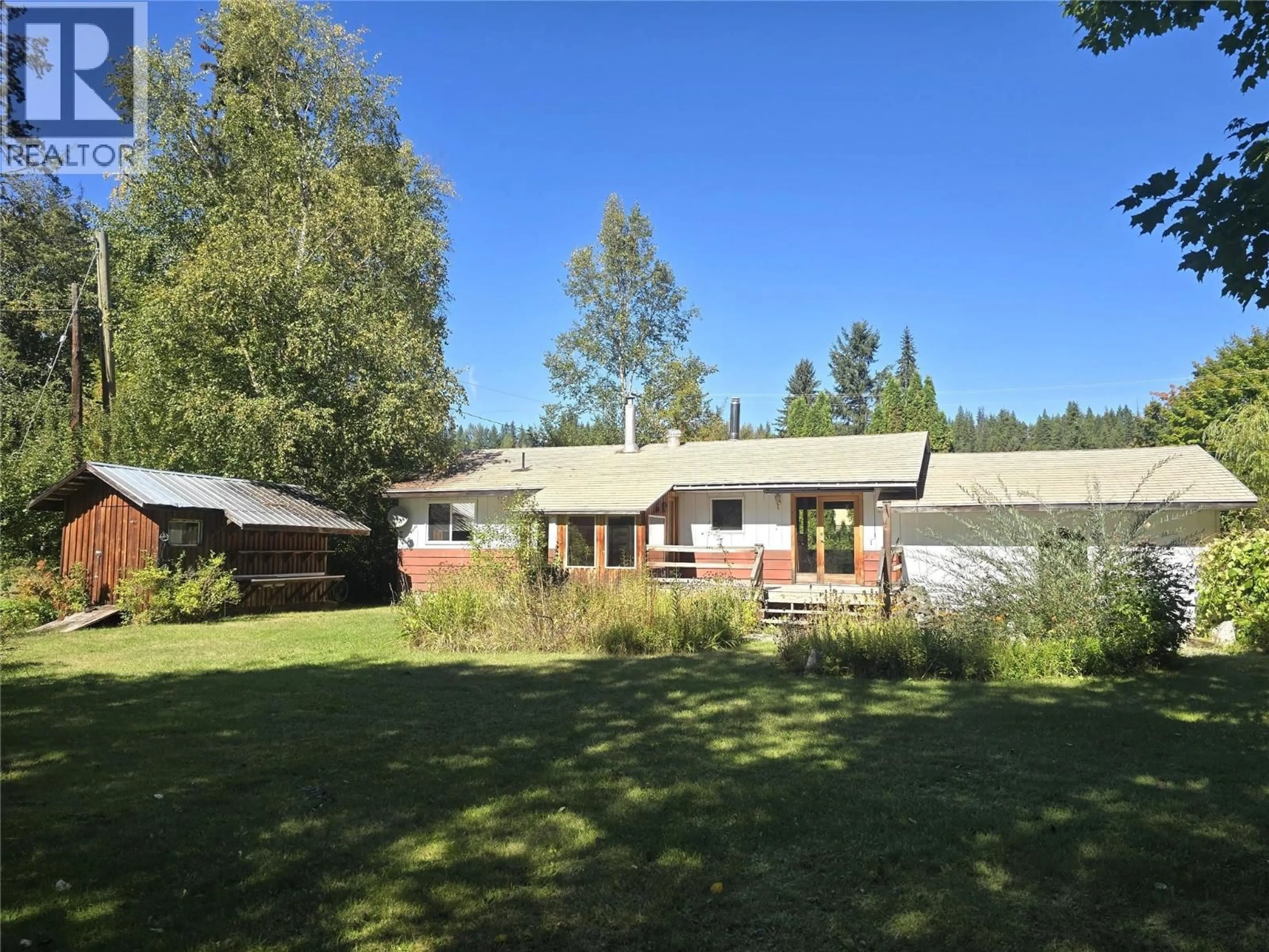 A pic from outside/outdoor area/front of a property/back of a property/a pic from drone, unknown for 432 WEBBER ROAD, Clearwater British Columbia V0E1N2
