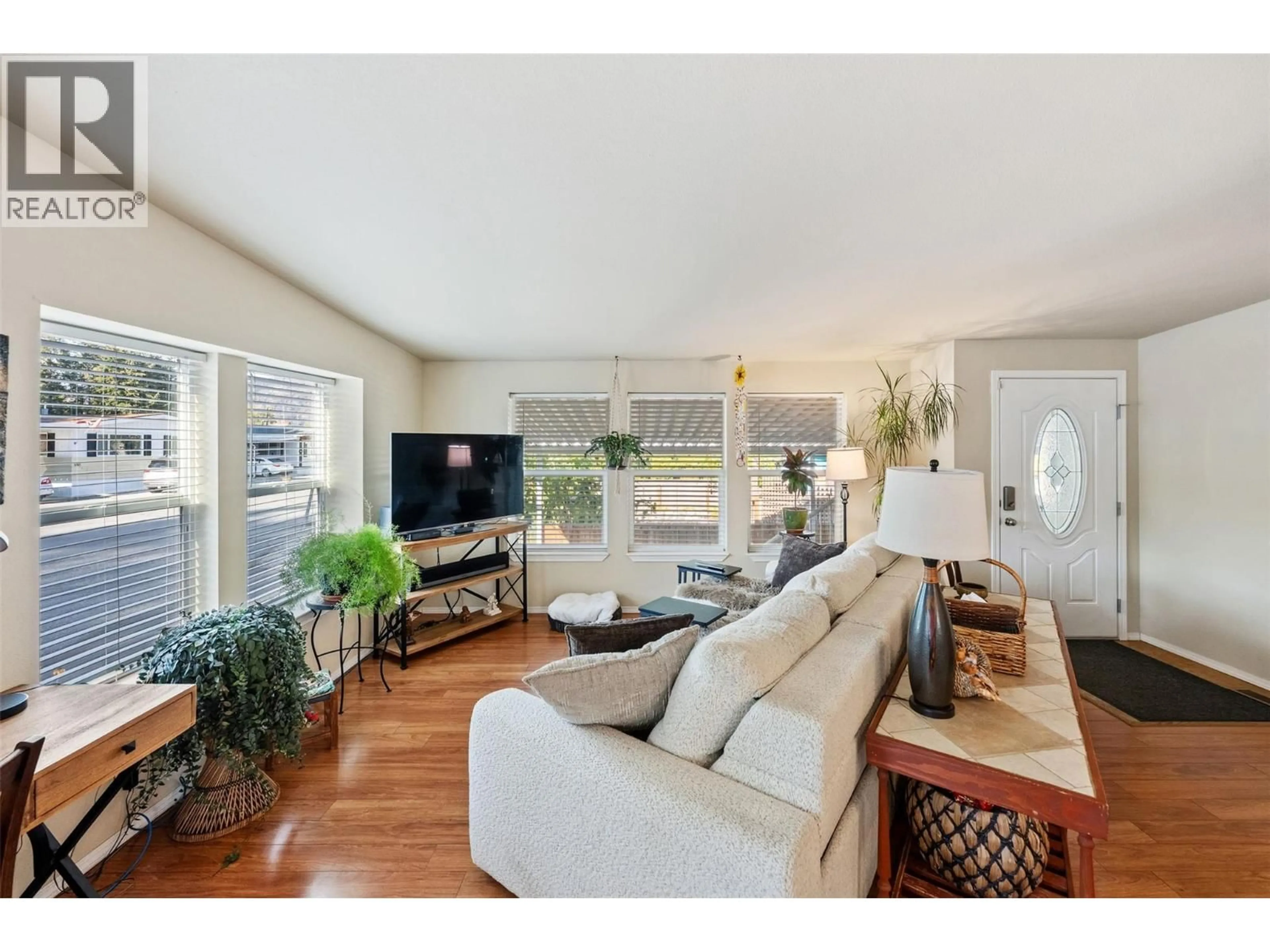 Living room with furniture, unknown for 54 - 8712 STEUART STREET, Summerland British Columbia V0H1Z6