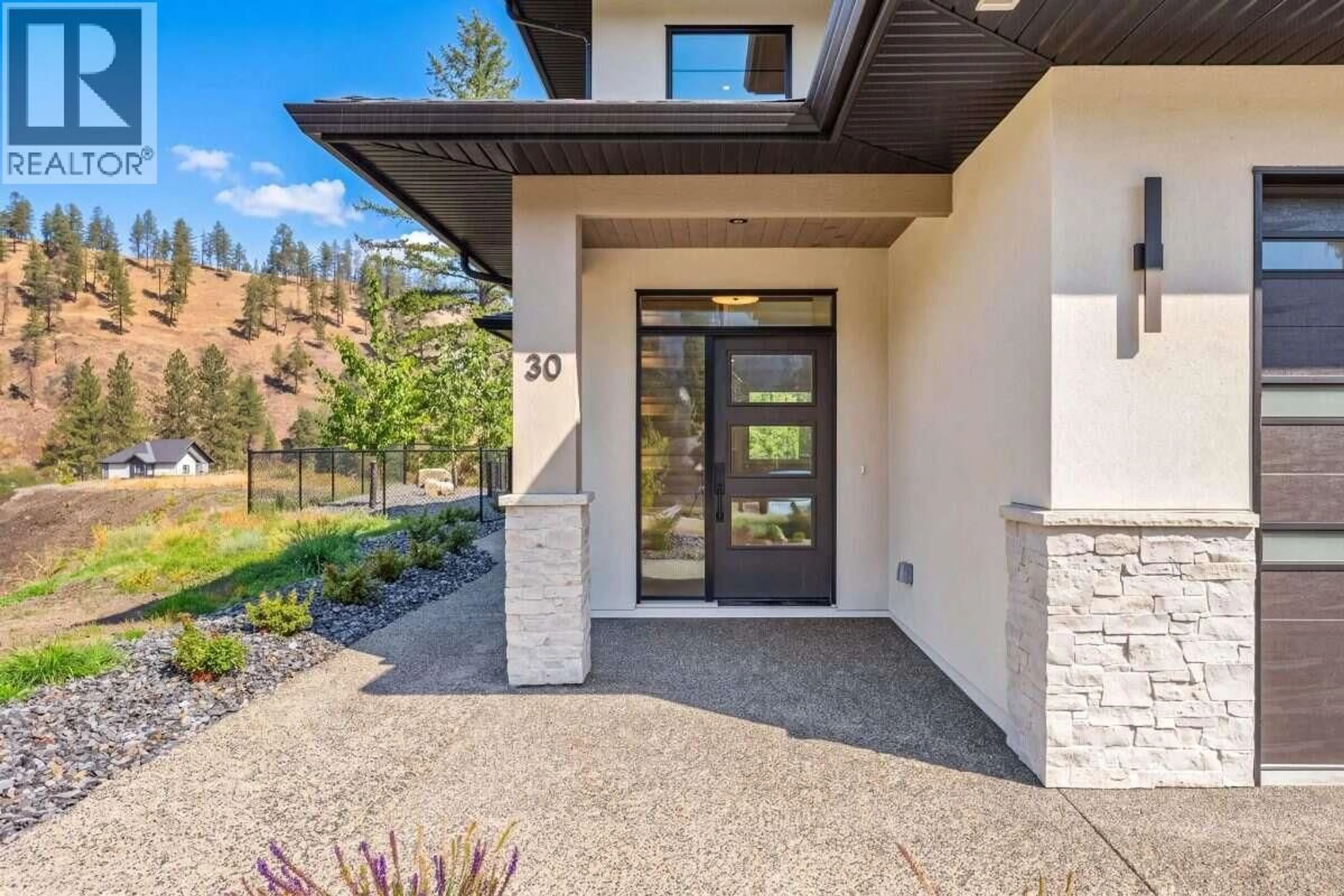 Indoor entryway for 30 - 1720 HIDDEN HILLS DRIVE, Kelowna British Columbia V1V0J5