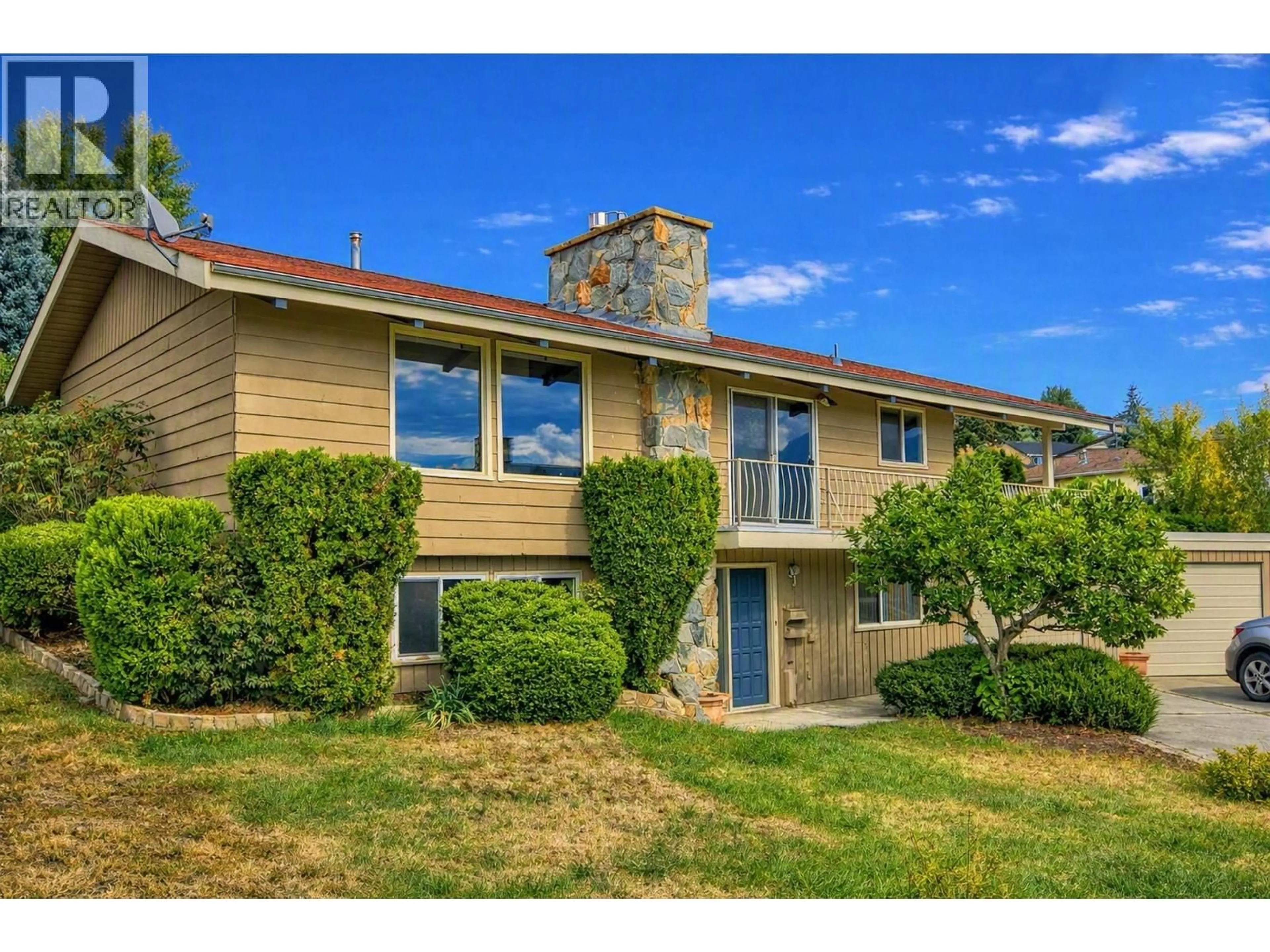 Home with vinyl exterior material, water/lake/river/ocean view for 9109 HUSBAND ROAD, Coldstream British Columbia V1B1M8