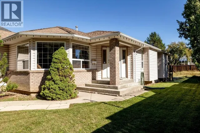 1122 11TH AVENUE, Fernie 2