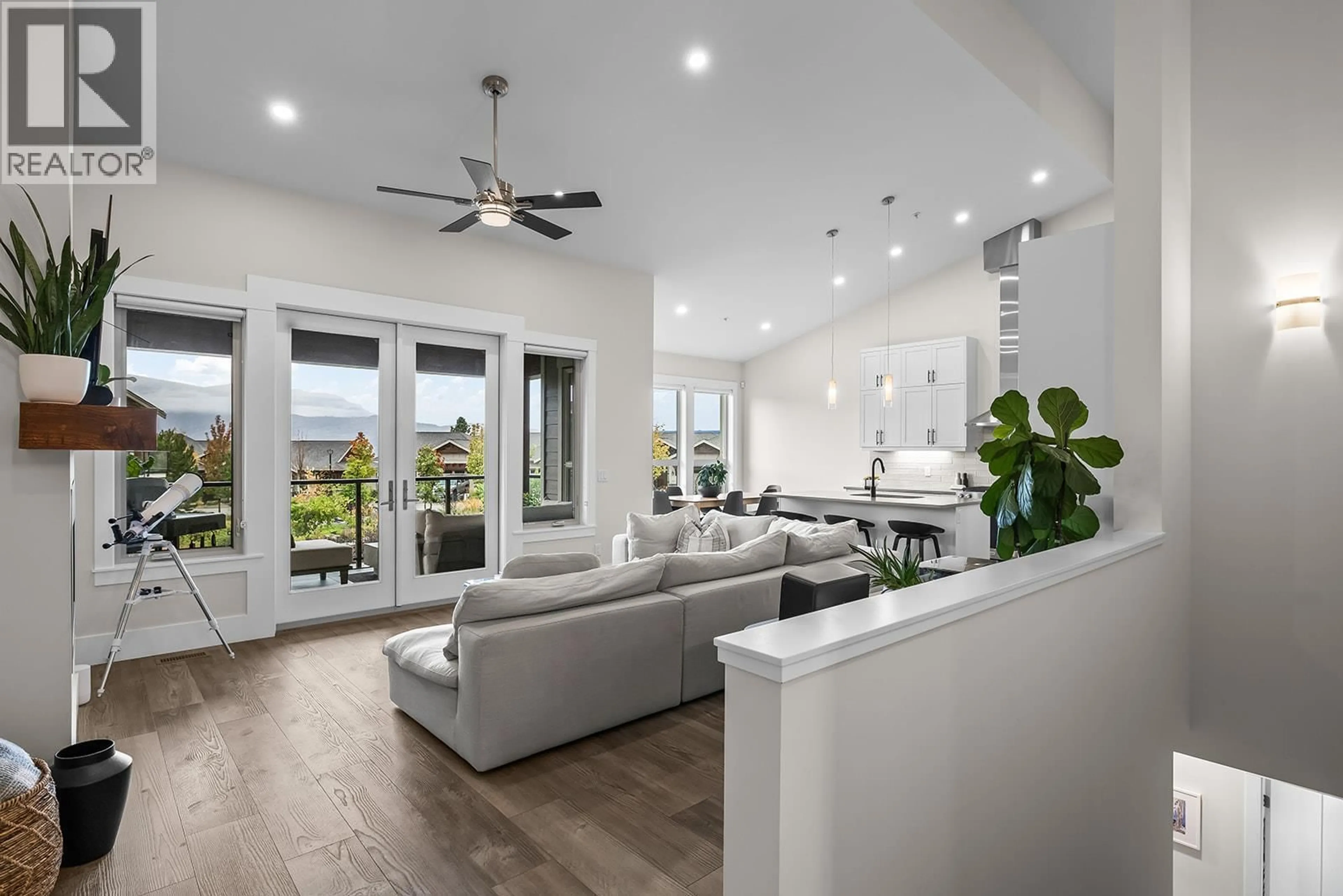 Open concept kitchen, unknown for 154 - 4000 TRAILS PLACE, Peachland British Columbia V0H1X5