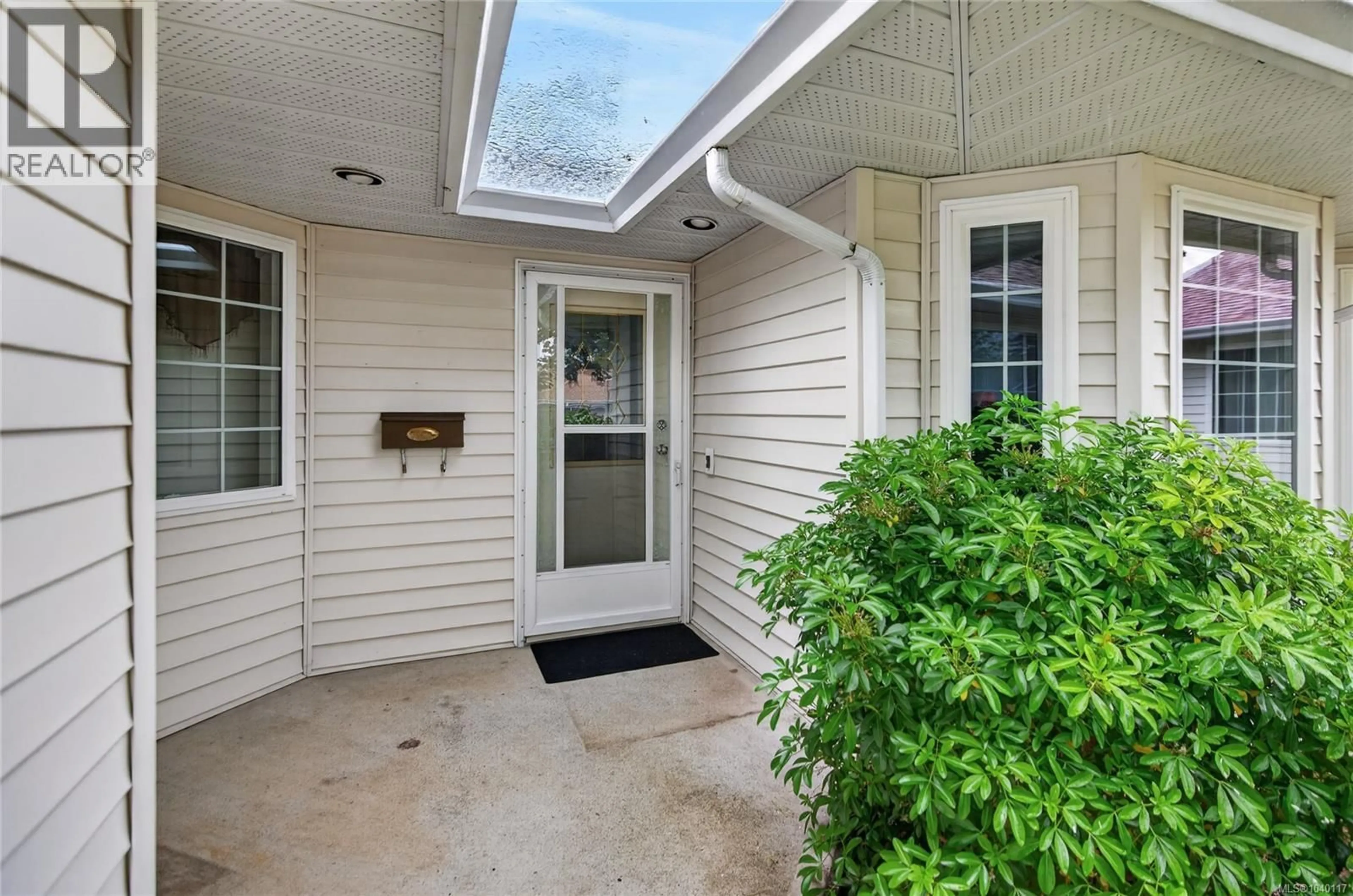 Unknown for 18 - 1905 WILLEMAR AVENUE, Courtenay British Columbia V9N3M5