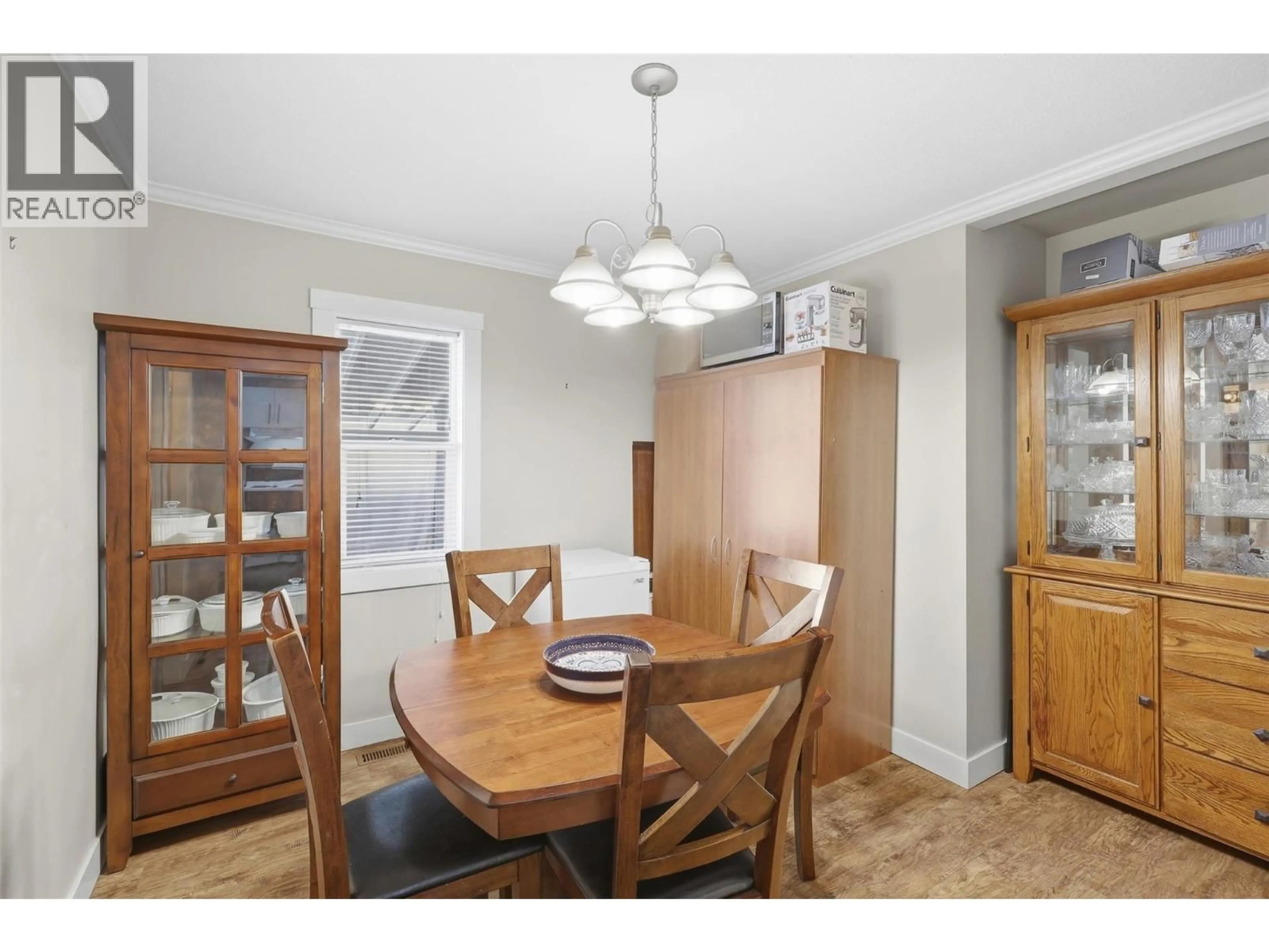 Dining room, wood/laminate floor for 160 PARK STREET, Kamloops British Columbia V2B4A5