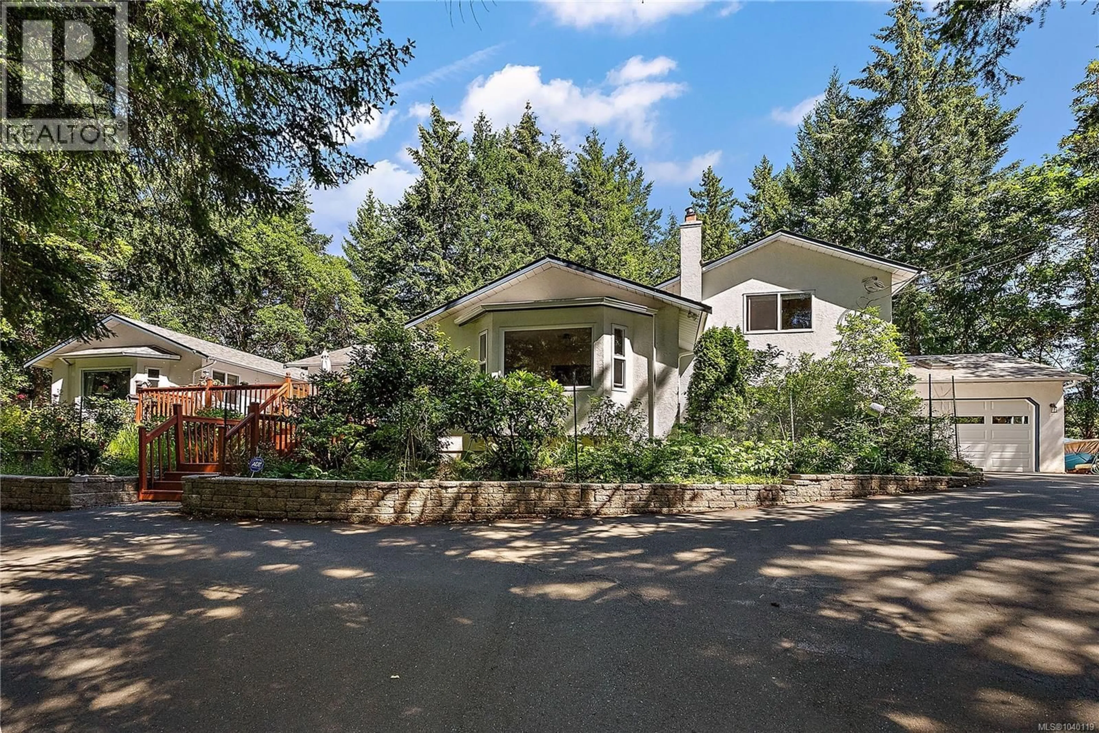 A pic from outside/outdoor area/front of a property/back of a property/a pic from drone, unknown for 816 FINLAYSON ARM ROAD, Highlands British Columbia V9B6E5