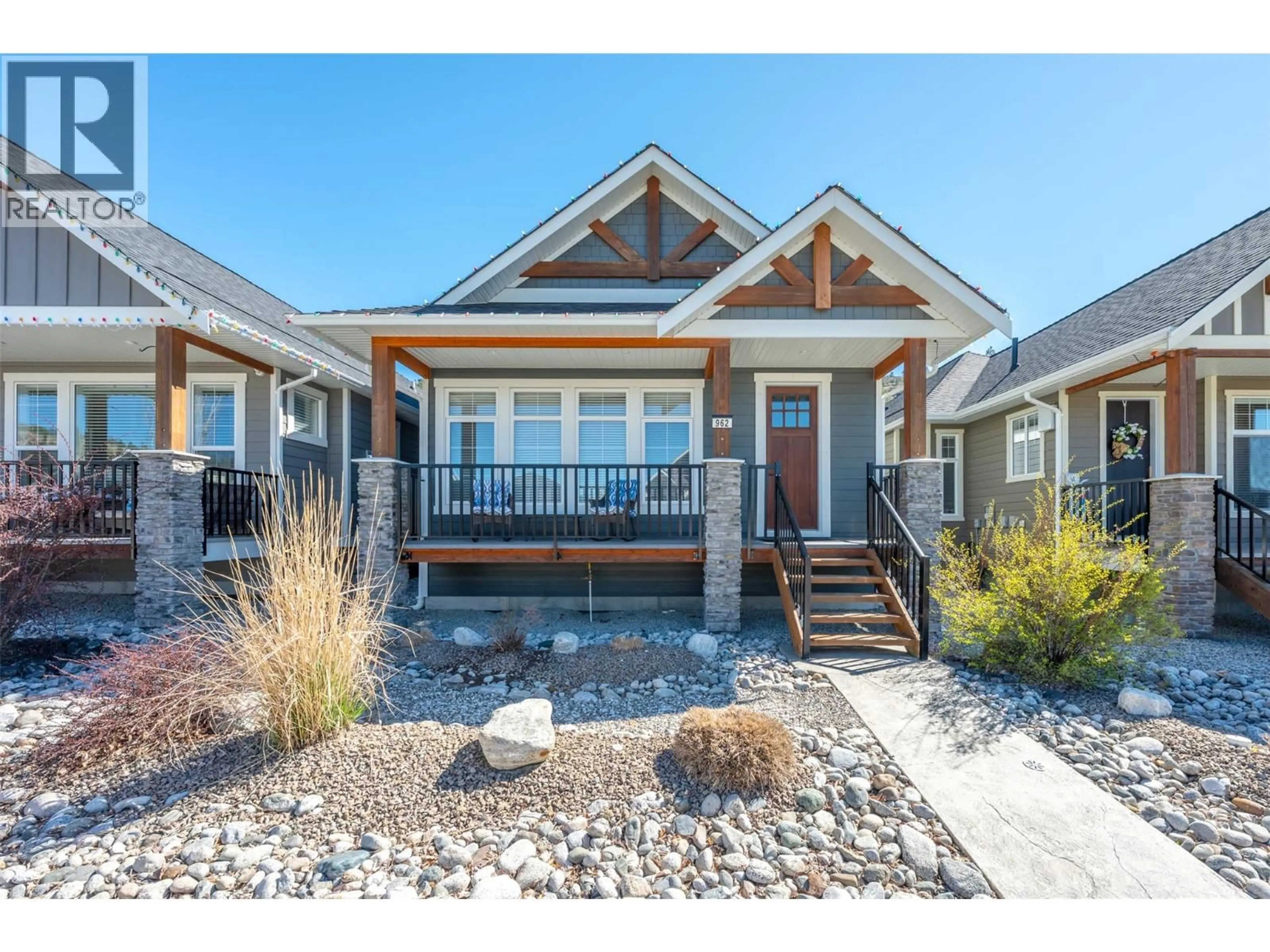 Home with vinyl exterior material, street for 962 HOLDEN ROAD, Penticton British Columbia V2A9G4