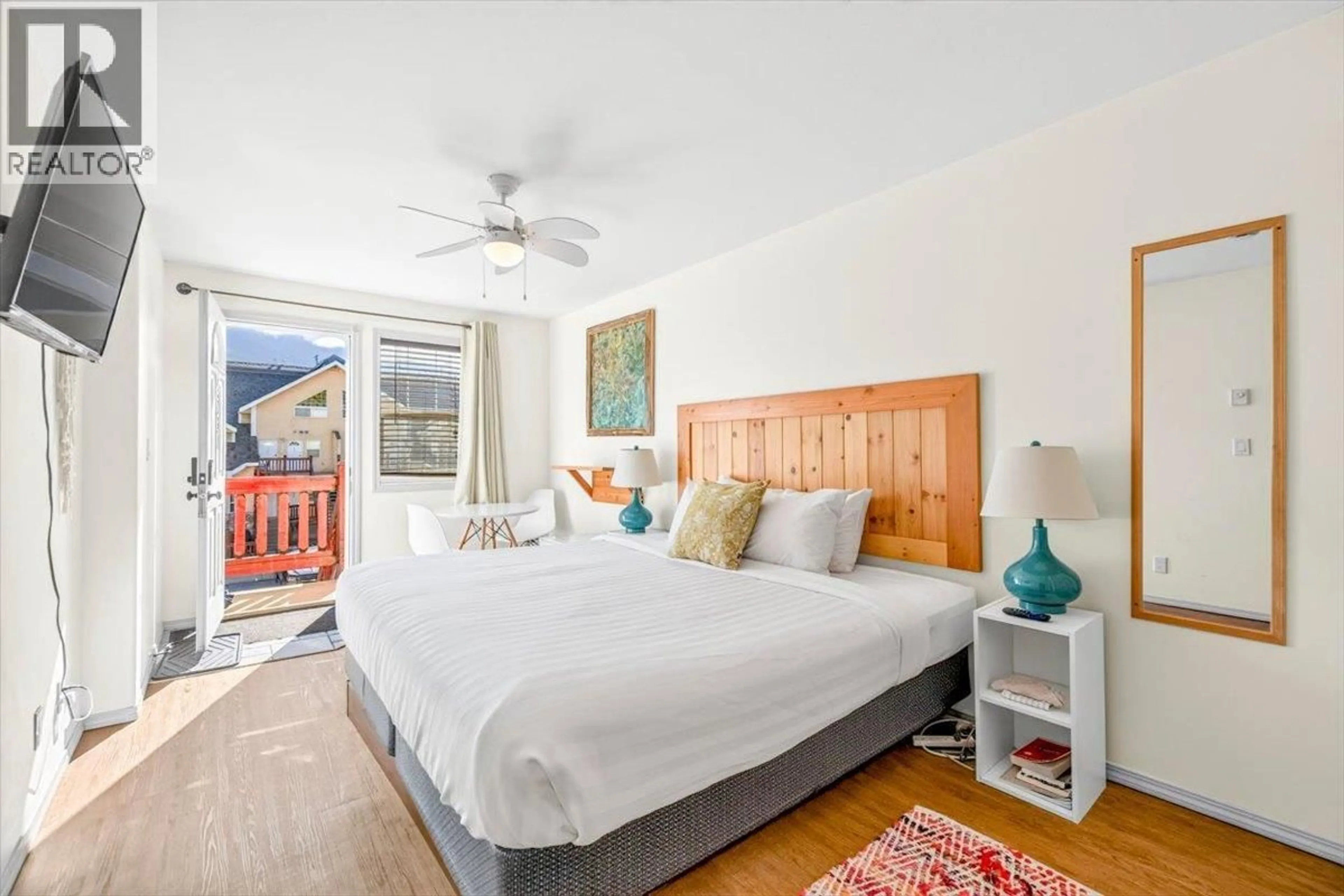 Bedroom with bed, unknown for 1229 - 1200 RIVERSIDE WAY, Fernie British Columbia V0B1M7