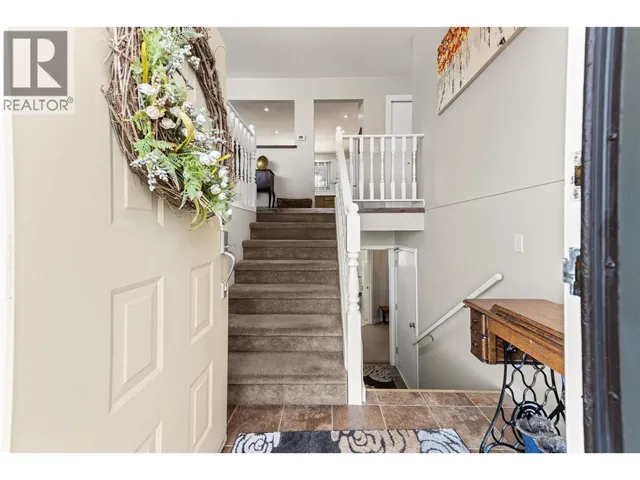 4477 GORDON DRIVE, Kelowna 5