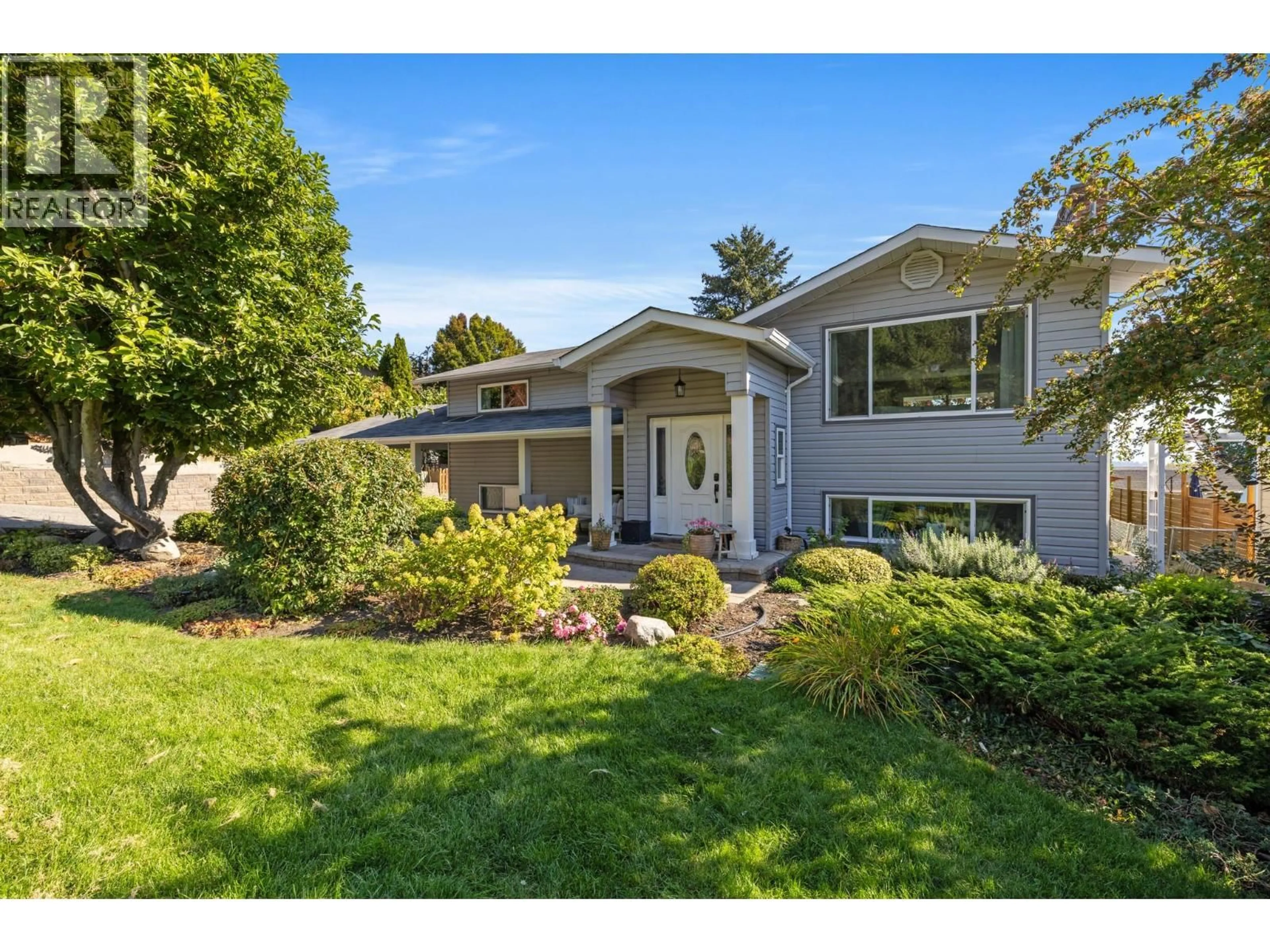 Home with vinyl exterior material, street for 3361 PAYNTER ROAD, West Kelowna British Columbia V4T1R3