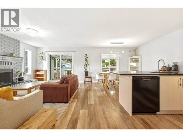 5301 27 AVENUE, Vernon 5