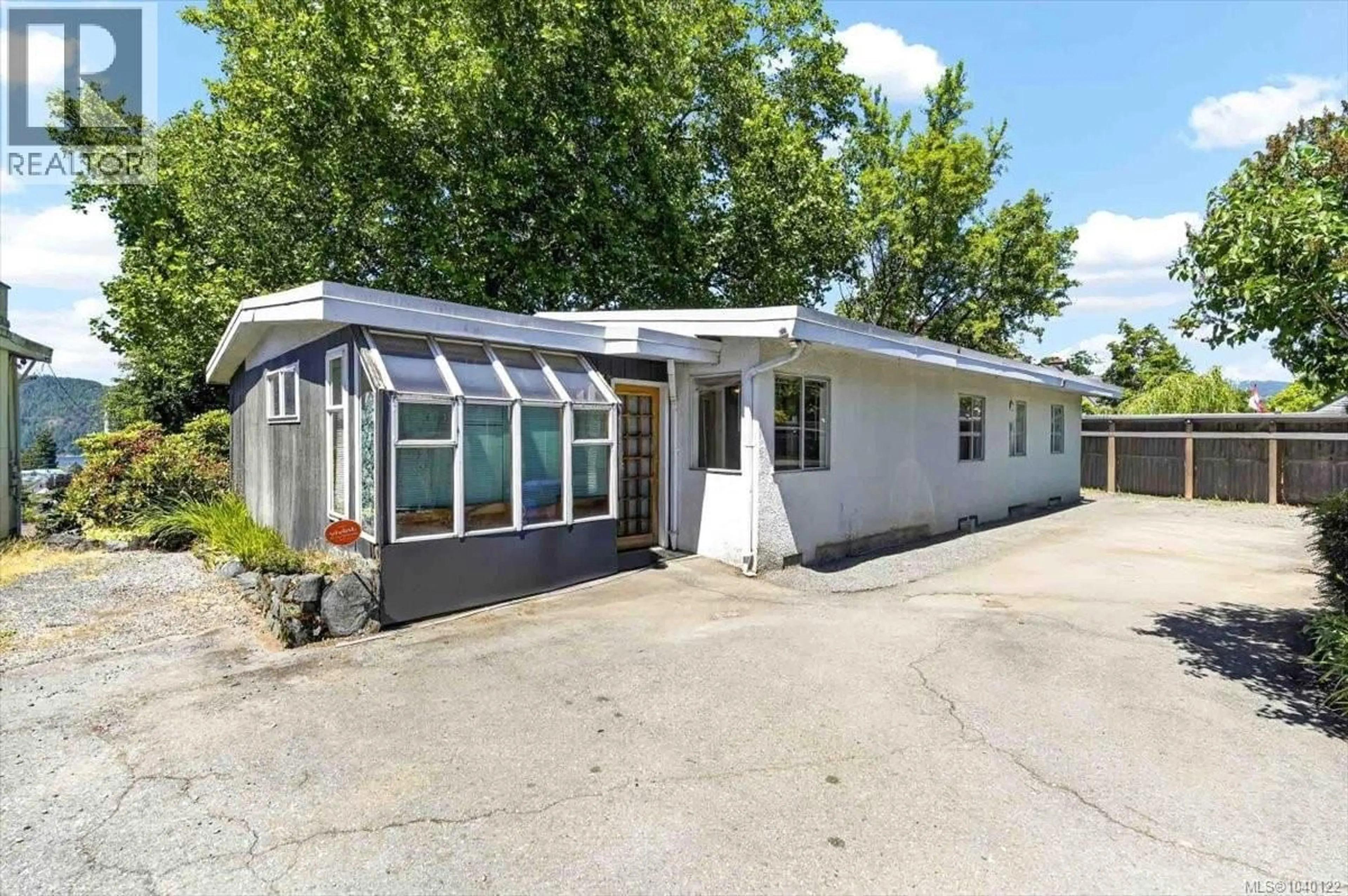 Patio, building for 2836 7TH AVENUE, Port Alberni British Columbia V9Y2J4