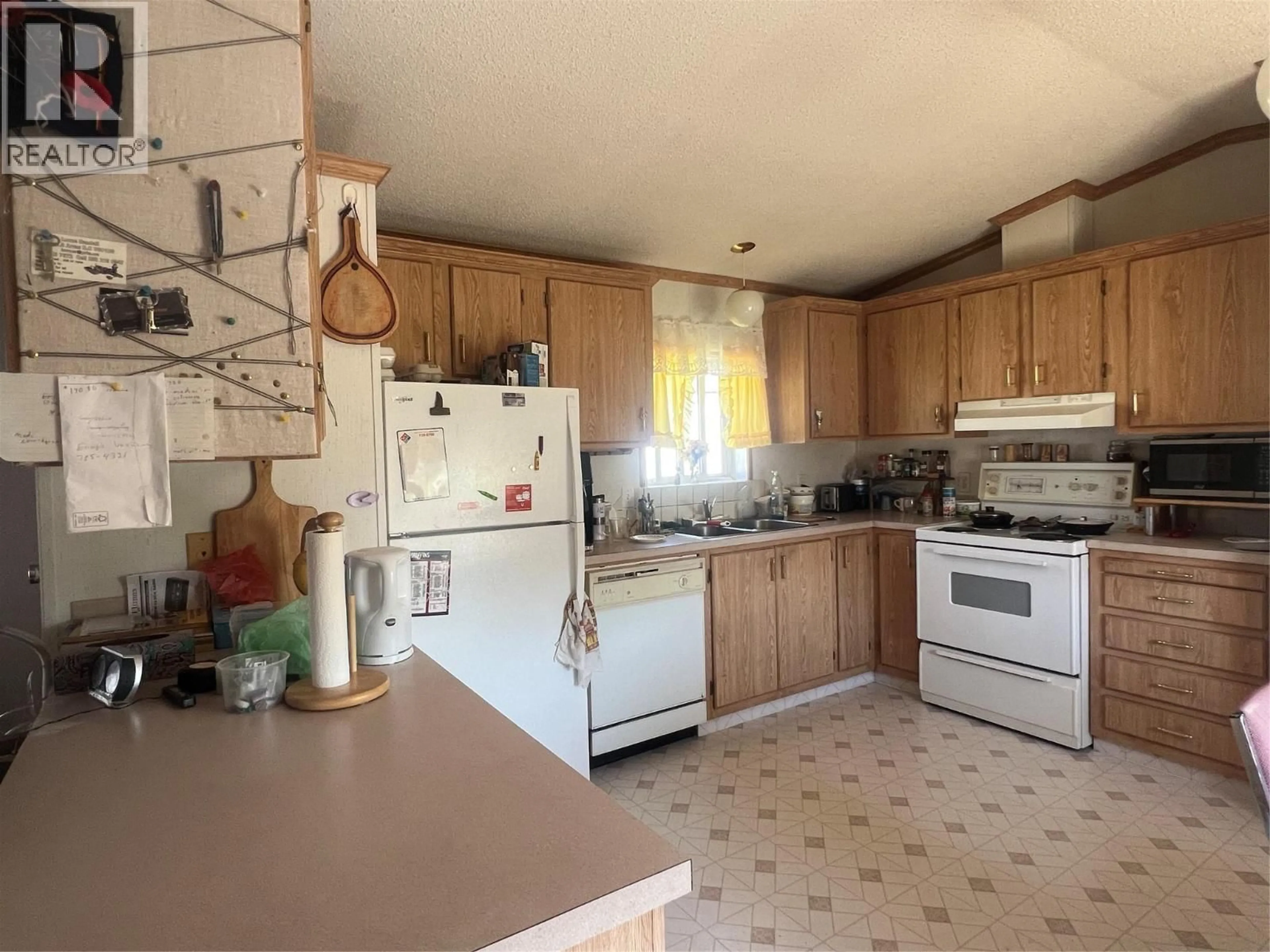 Standard kitchen, unknown for 72 - 1201 118 AVENUE, Dawson Creek British Columbia V1G4L2