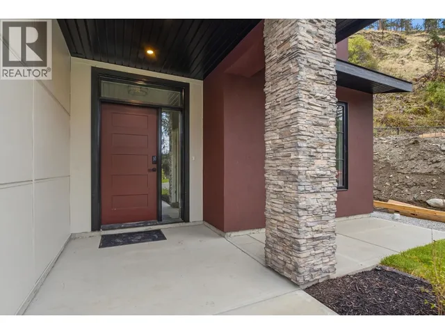 487 CLIFTON ROAD NORTH, Kelowna 4