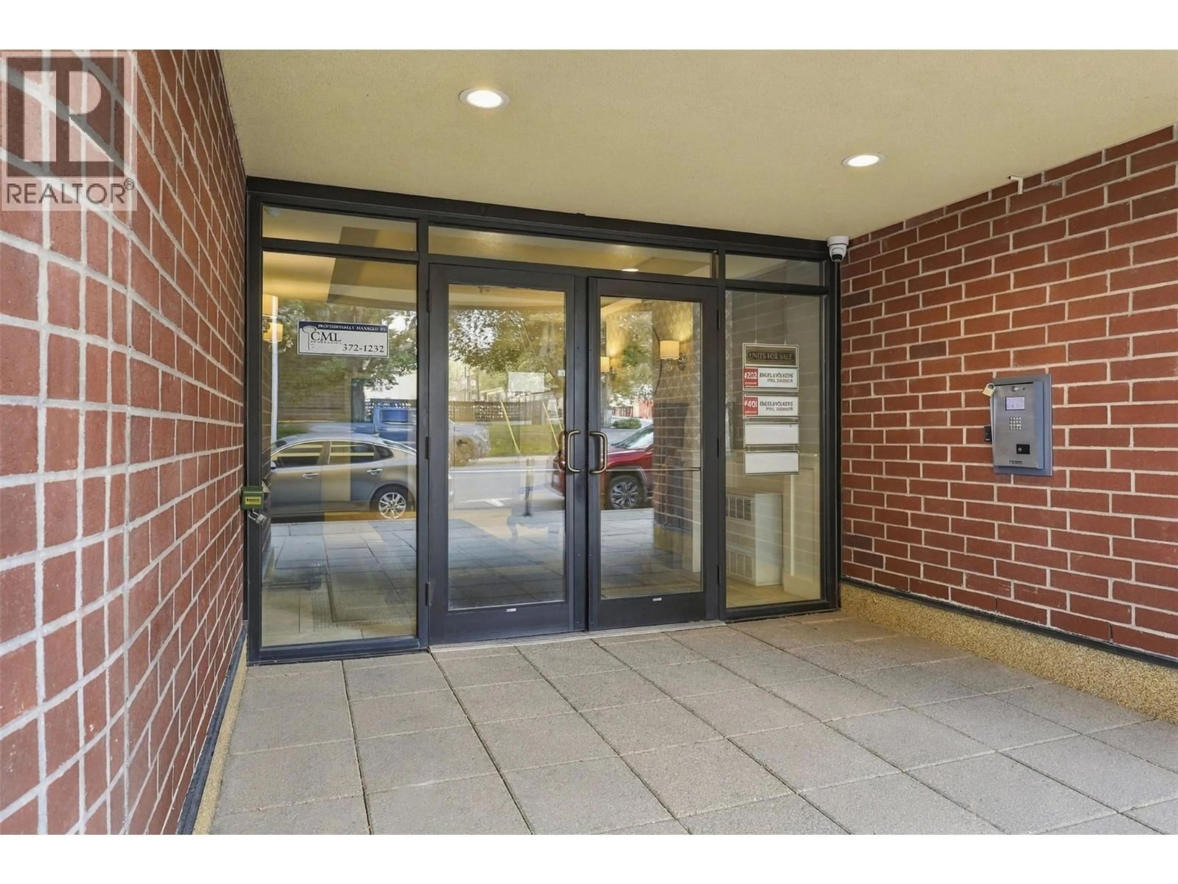 Indoor foyer for 103 - 370 BATTLE STREET, Kamloops British Columbia V2C2L6