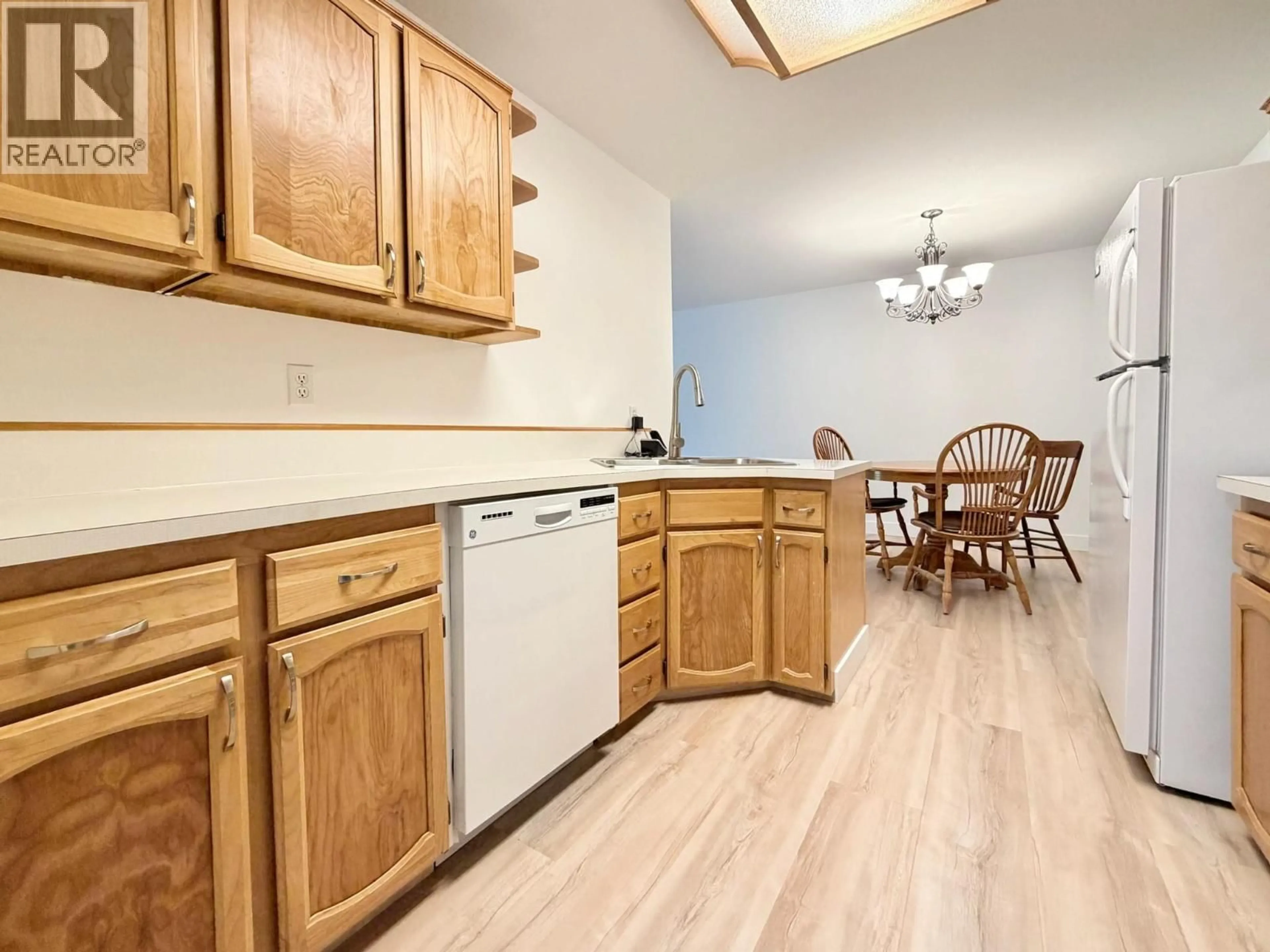 Standard kitchen, unknown for 109 - 298 YORKTON AVENUE, Penticton British Columbia V2A3V5