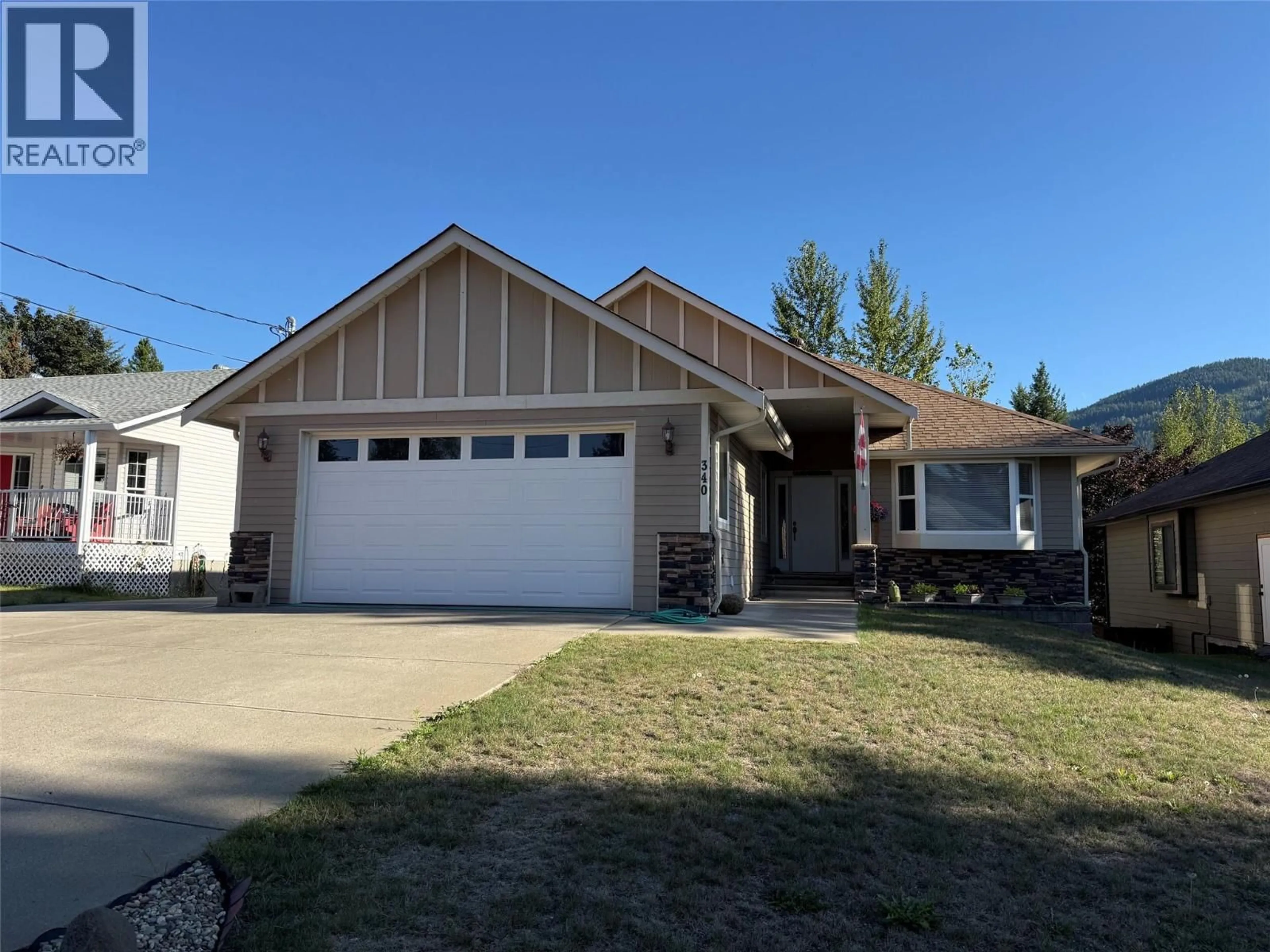 Home with vinyl exterior material, street for 340 ROBSON PLACE, Clearwater British Columbia V0E1N1