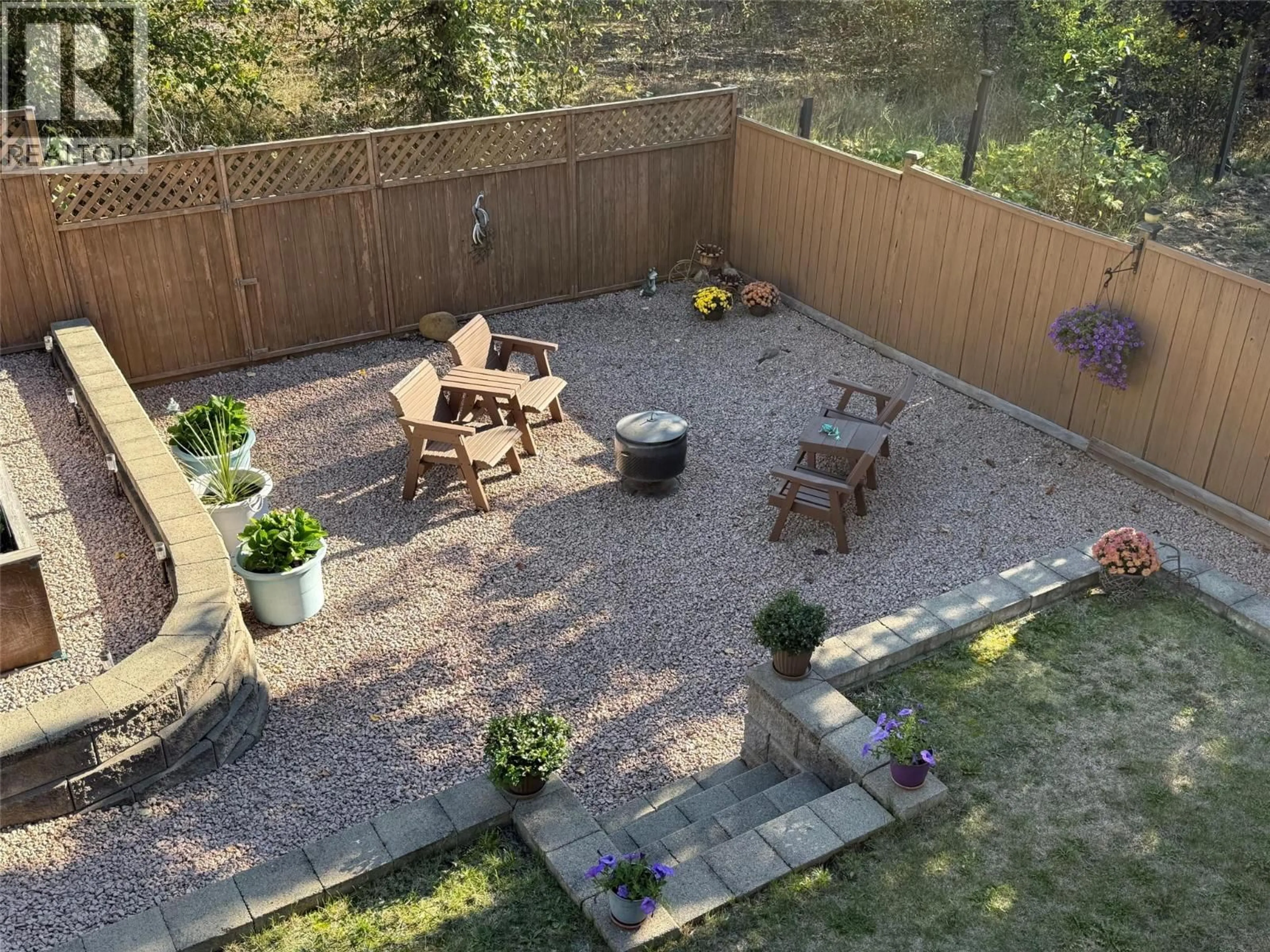 A pic from outside/outdoor area/front of a property/back of a property/a pic from drone, unknown for 340 ROBSON PLACE, Clearwater British Columbia V0E1N1