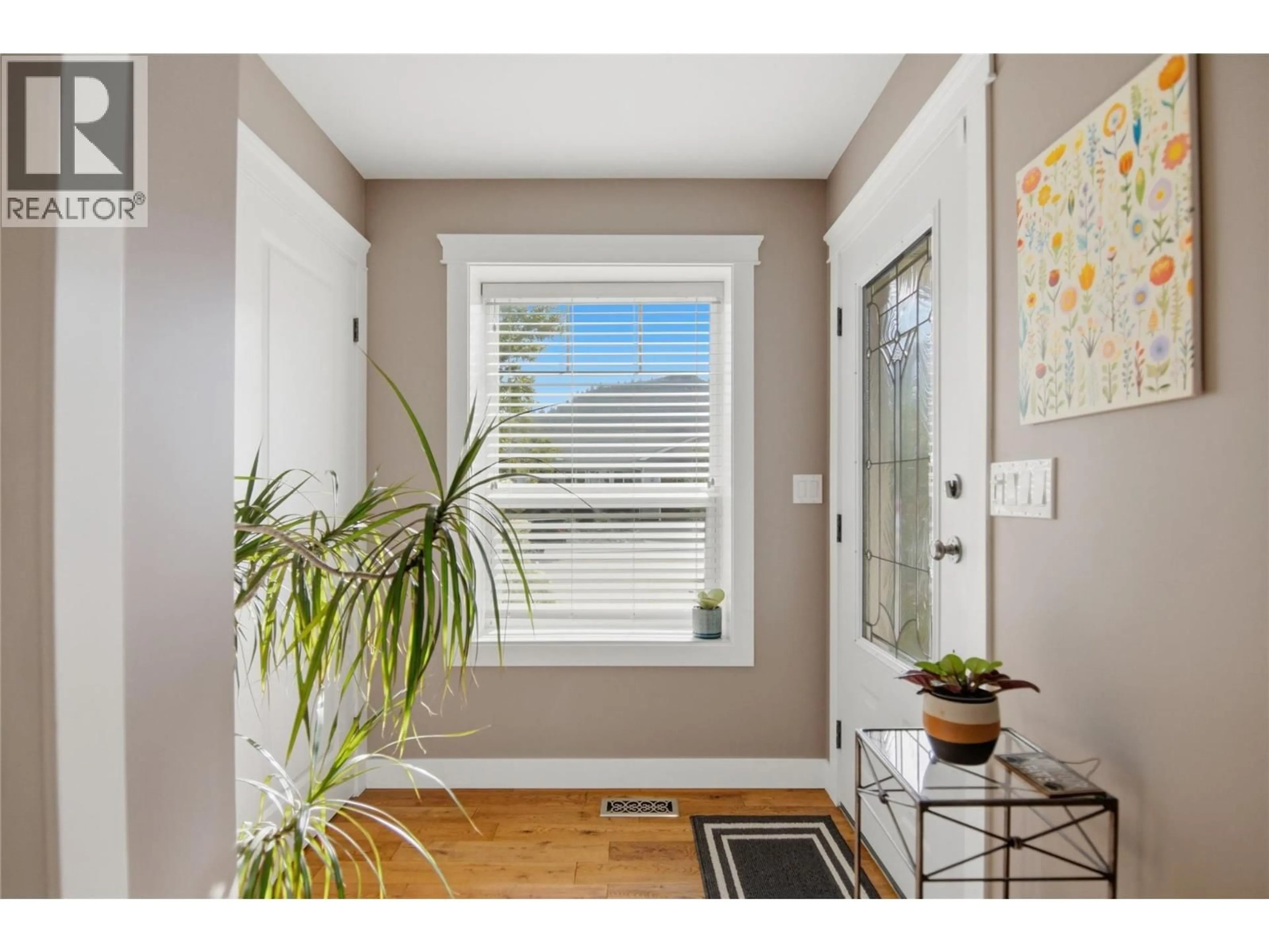 Indoor entryway for 335 COUGAR ROAD, Kamloops British Columbia V2C6V1