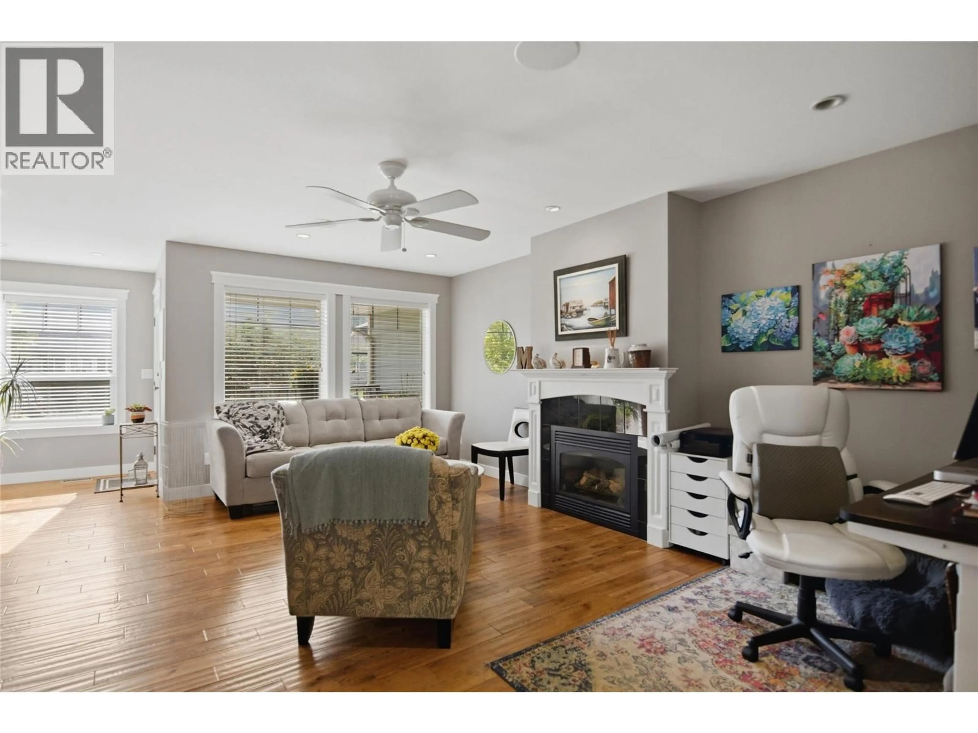 Living room with furniture, unknown for 335 COUGAR ROAD, Kamloops British Columbia V2C6V1