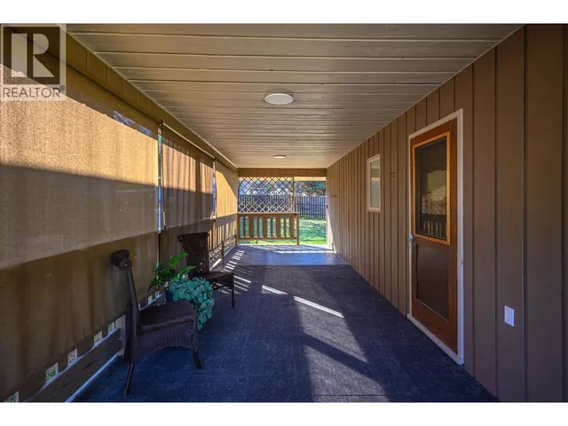 1604 39A AVENUE, Vernon 2