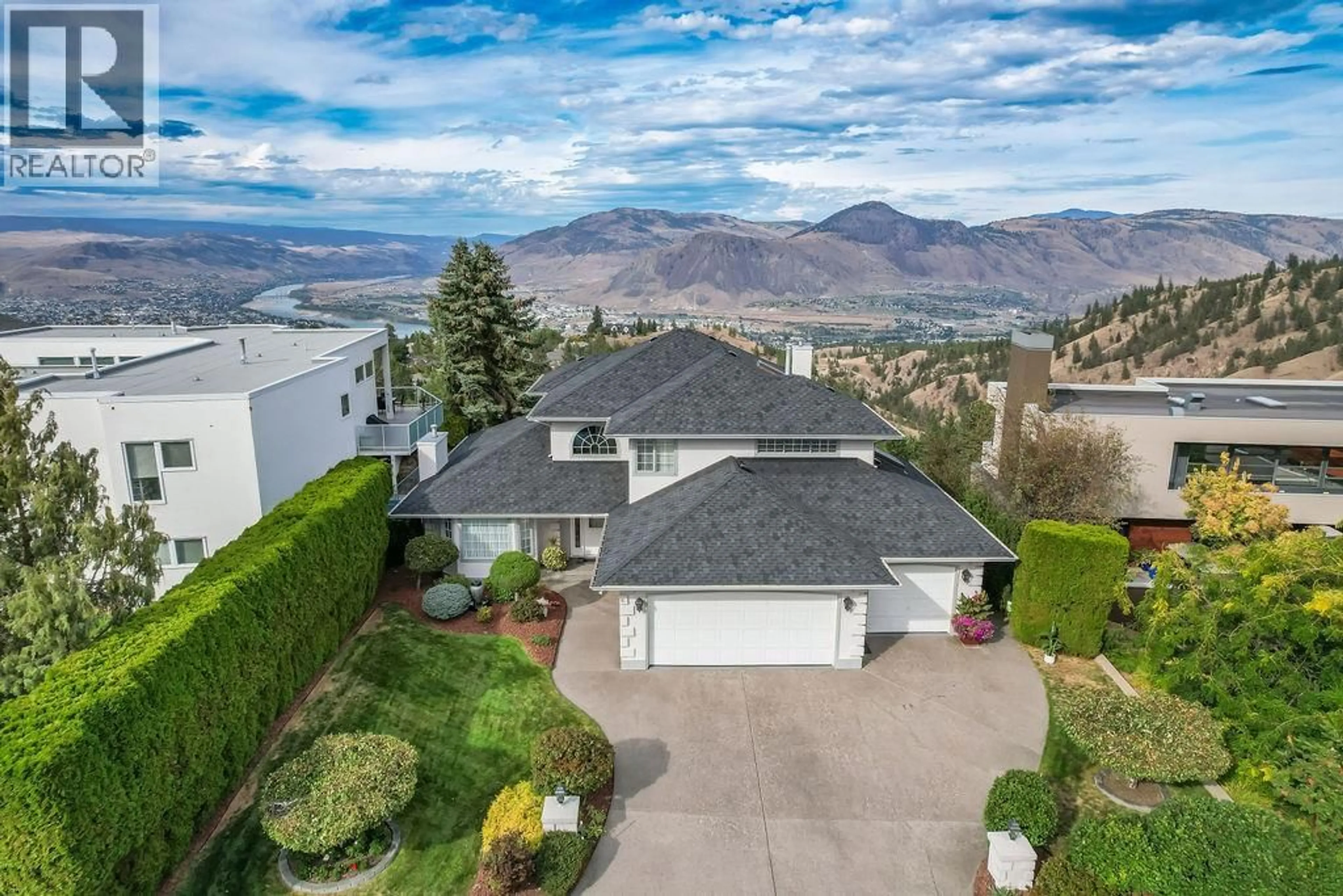 A pic from outside/outdoor area/front of a property/back of a property/a pic from drone, mountain view for 1980 THE PINNACLES OTHER, Kamloops British Columbia V2E2L3