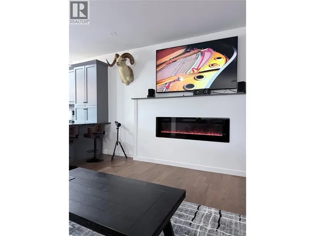 8779 MOUNTAIN VIEW STREET, Canal Flats 5