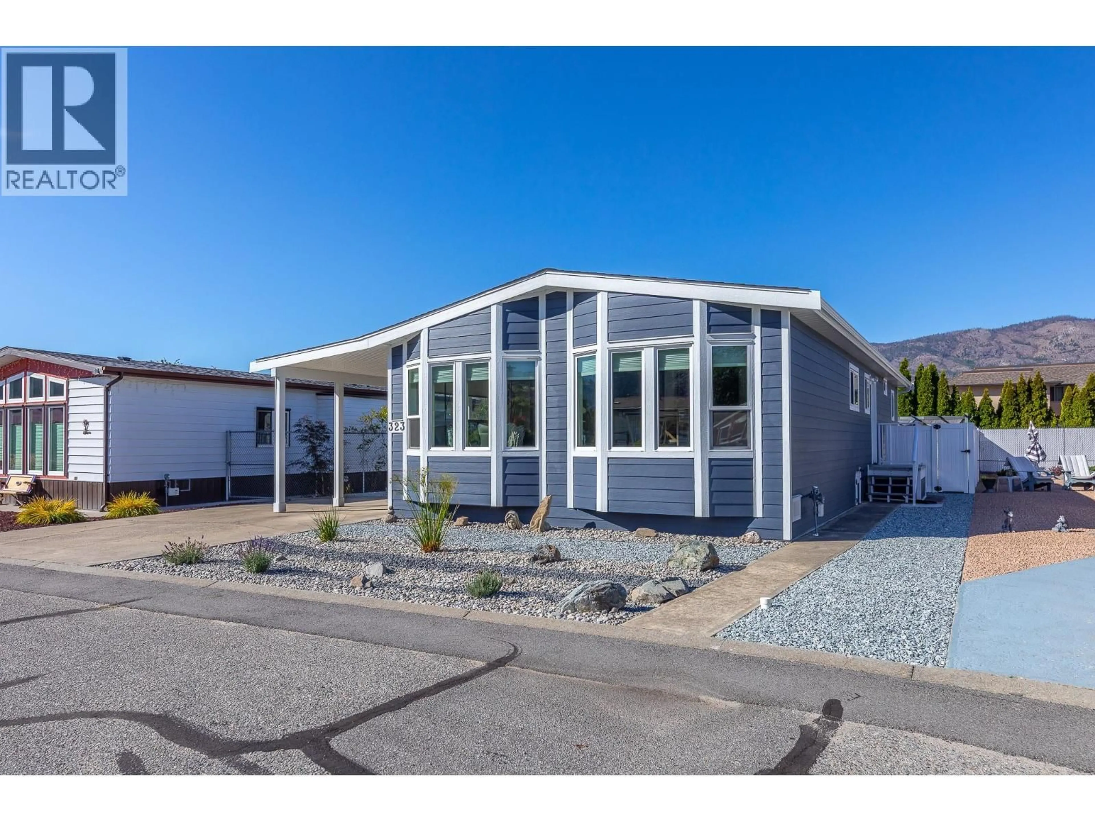 Home with vinyl exterior material, street for 323 - 3105 SOUTH MAIN STREET, Penticton British Columbia V2A7H1