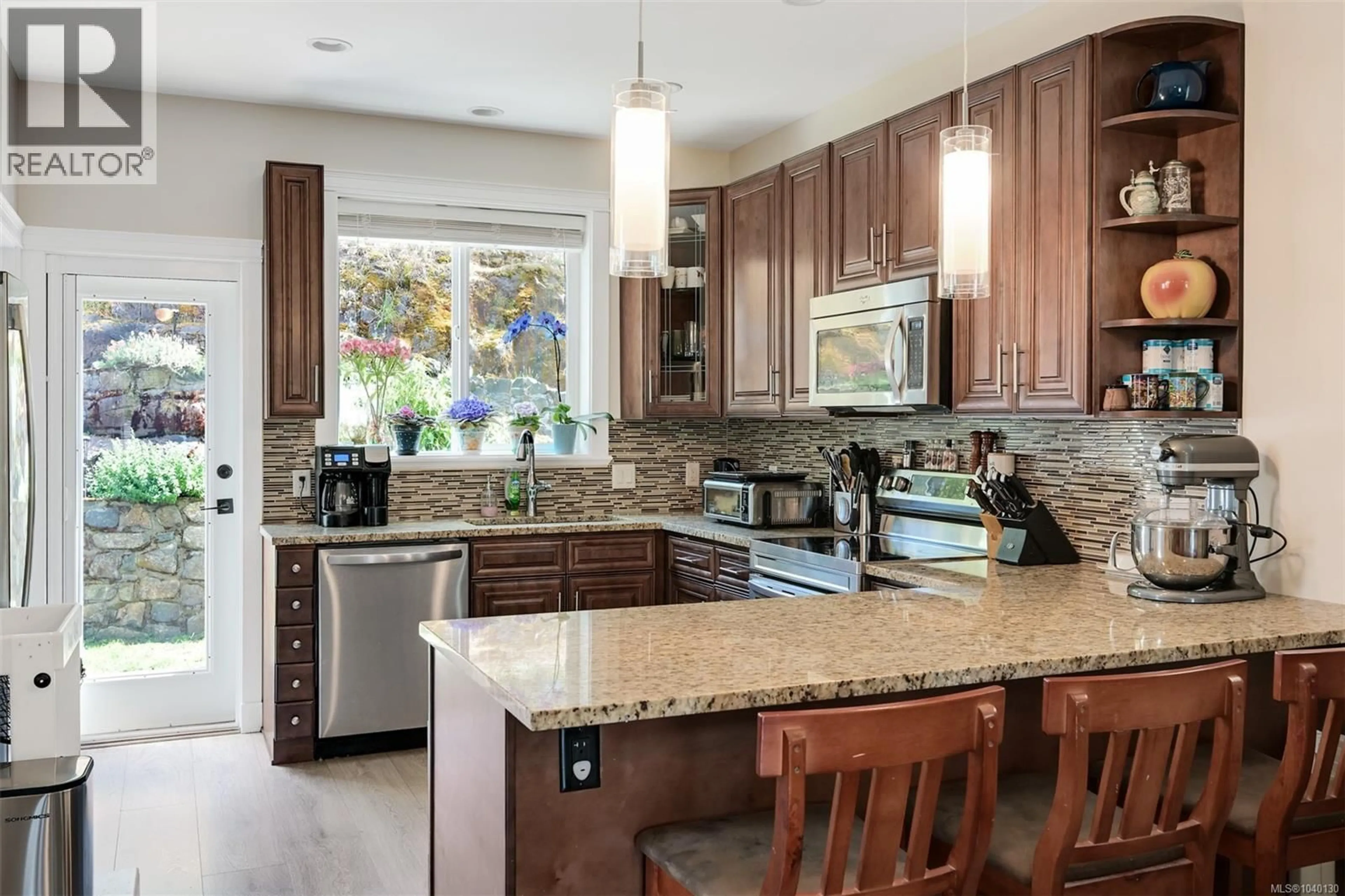 Open concept kitchen, ceramic/tile floor for 3367 VISION WAY, Langford British Columbia V9C0E4