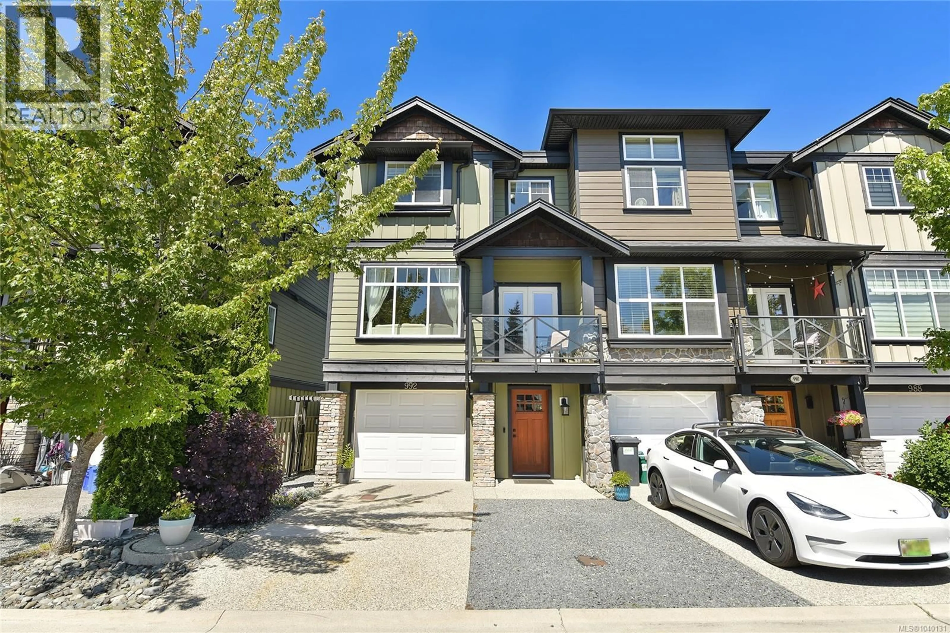 Unknown for 992 FIREHALL CREEK ROAD, Langford British Columbia V9C0A2