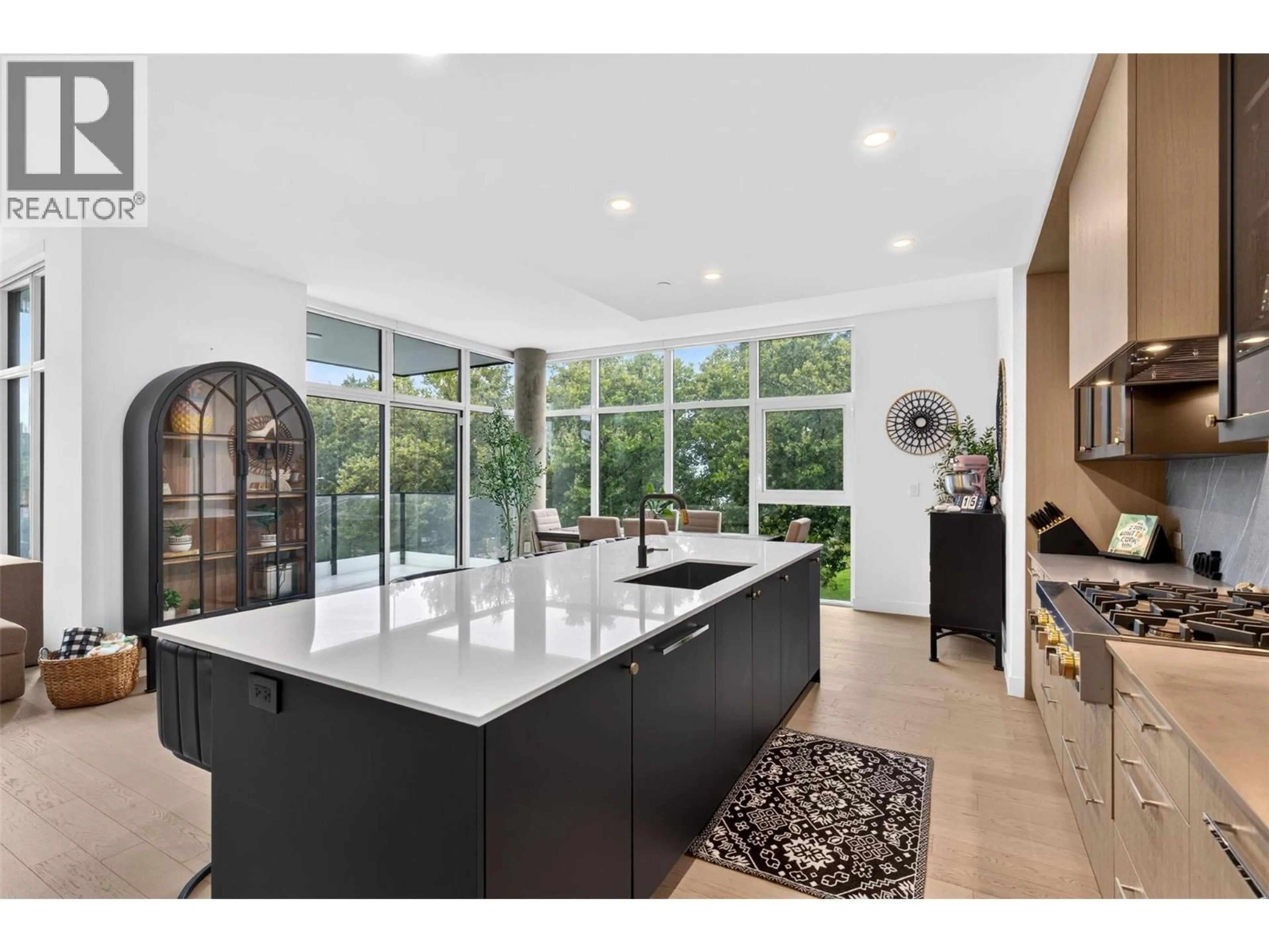 Contemporary kitchen, ceramic/tile floor for 315 - 3389 LAKESHORE ROAD, Kelowna British Columbia V1W0G5