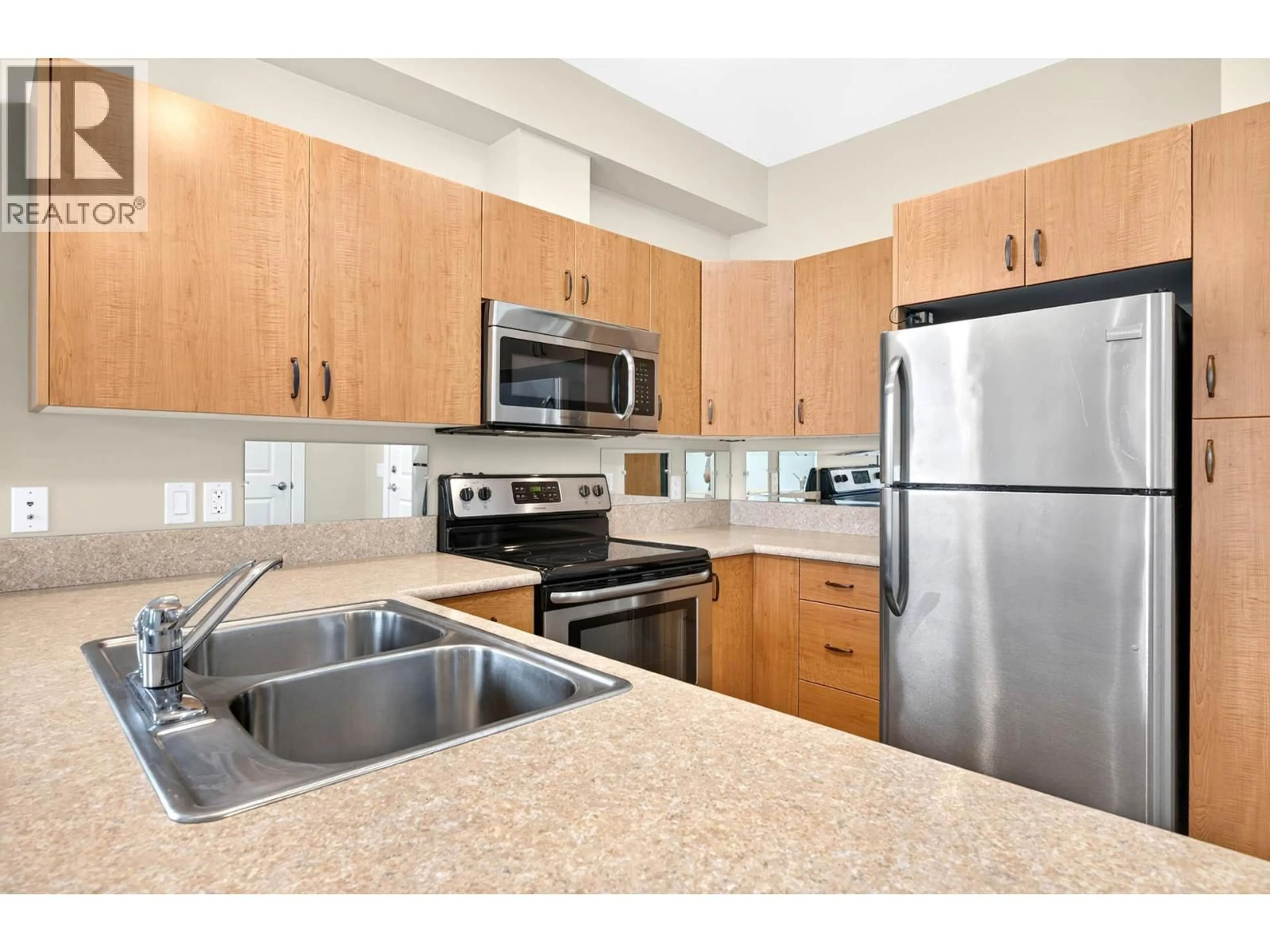 Standard kitchen, unknown for 423 - 755 MAYFAIR STREET, Kamloops British Columbia V2B5L7