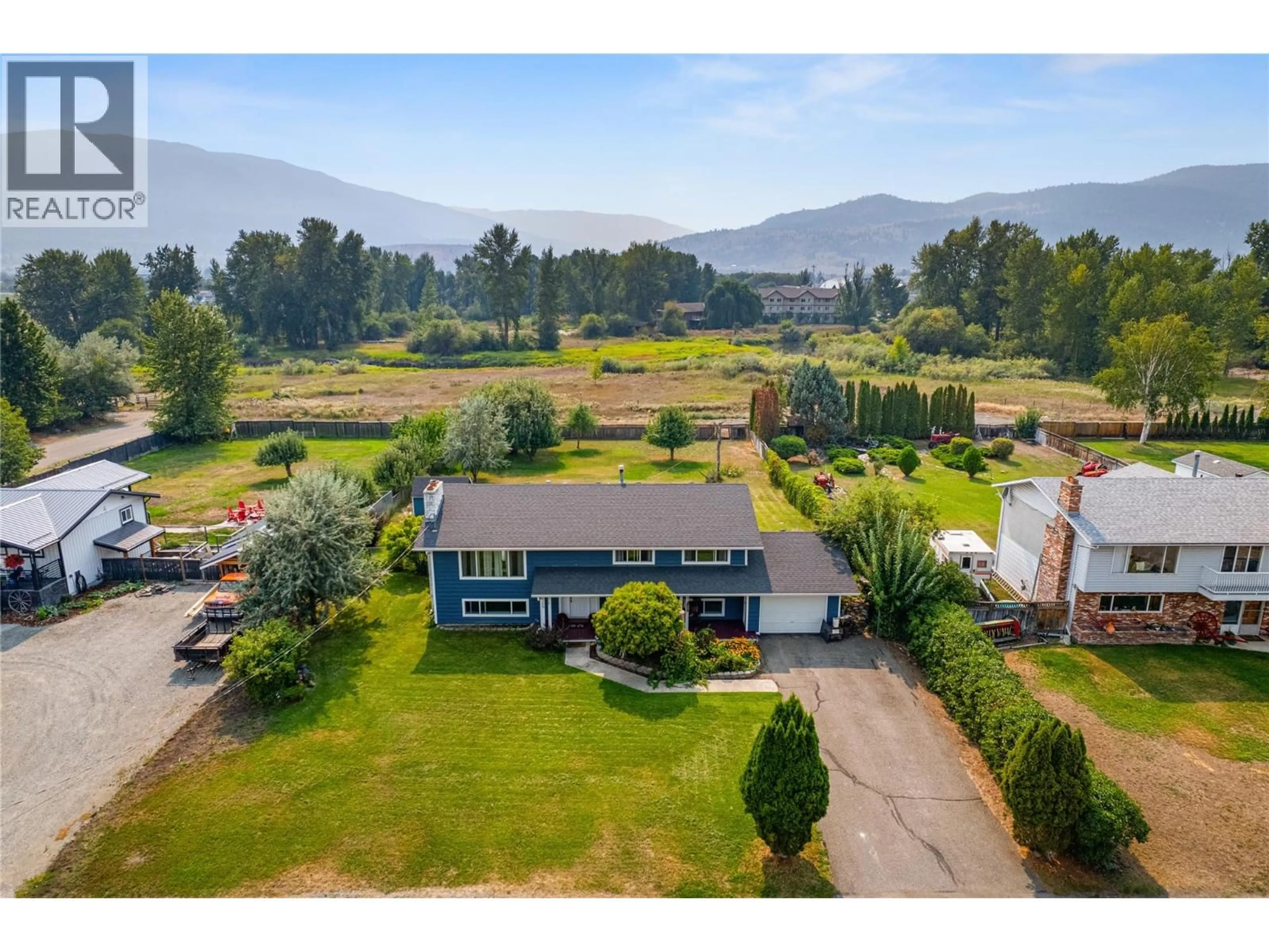A pic from outside/outdoor area/front of a property/back of a property/a pic from drone, mountain view for 2176 BLACKWELL AVENUE, Merritt British Columbia V1K1J8